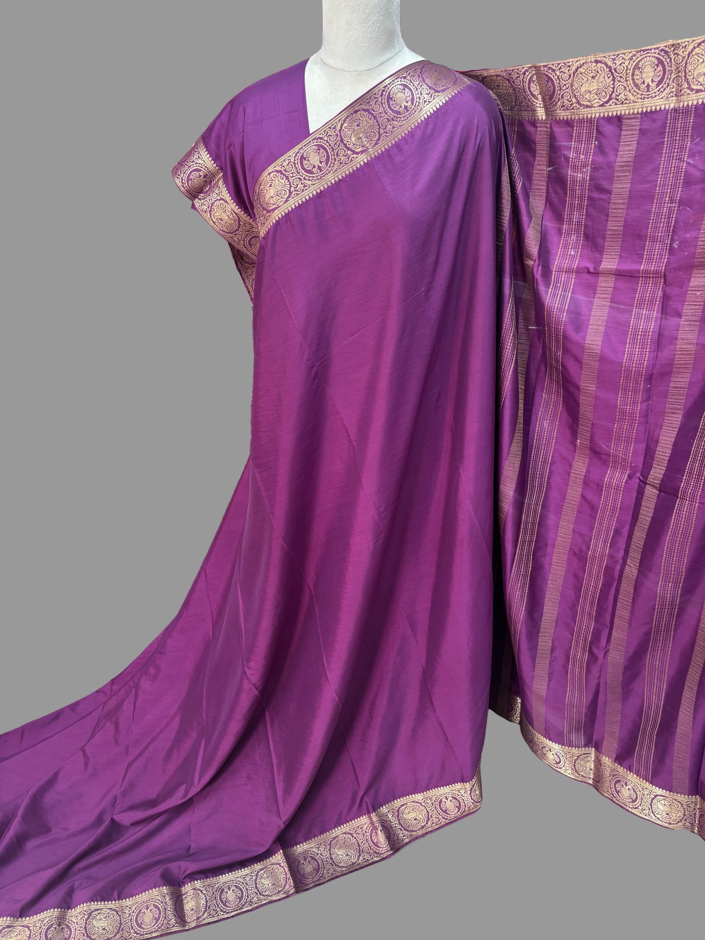 Semi Mysore Crepe (Gandabherunda and Yali Border)