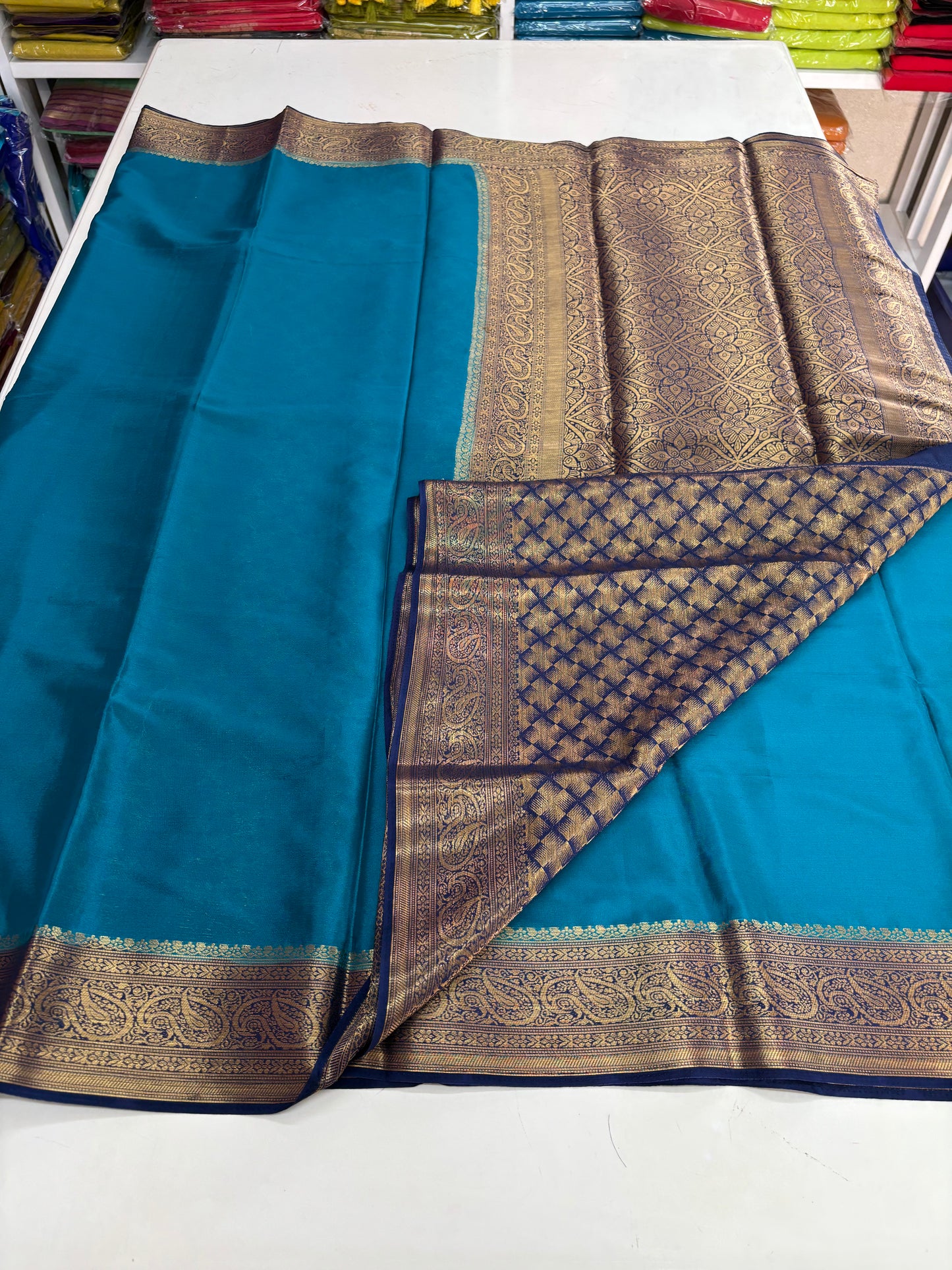 Chinnon (Contrast, Rich Pallu, Brocade blouse)