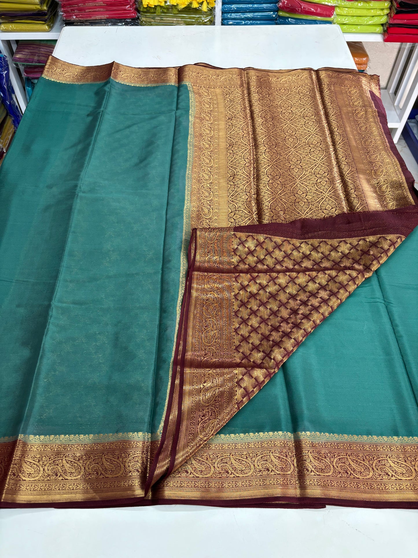 Chinnon (Contrast, Rich Pallu, Brocade blouse)