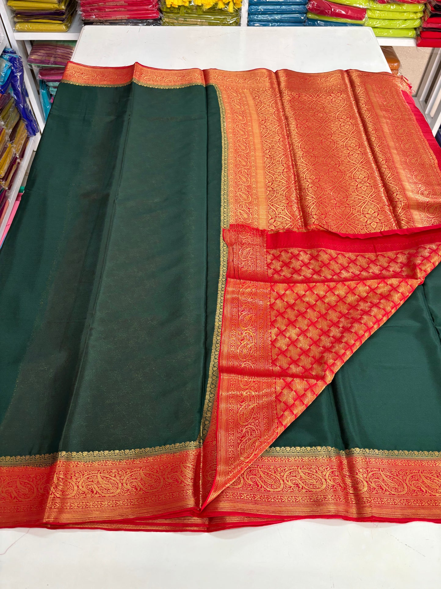 Chinnon (Contrast, Rich Pallu, Brocade blouse)