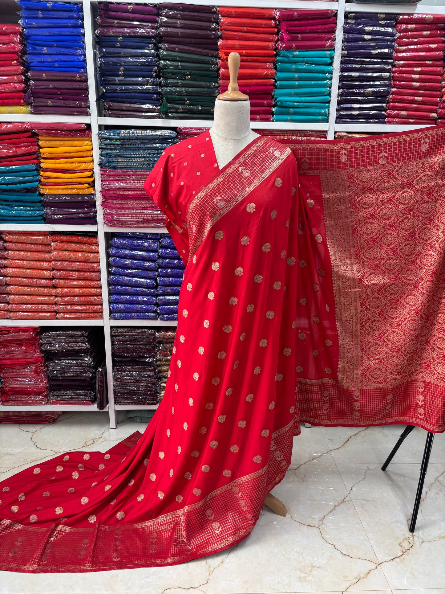 Banarasi Crepe (Floral Motifs and Checks Border)