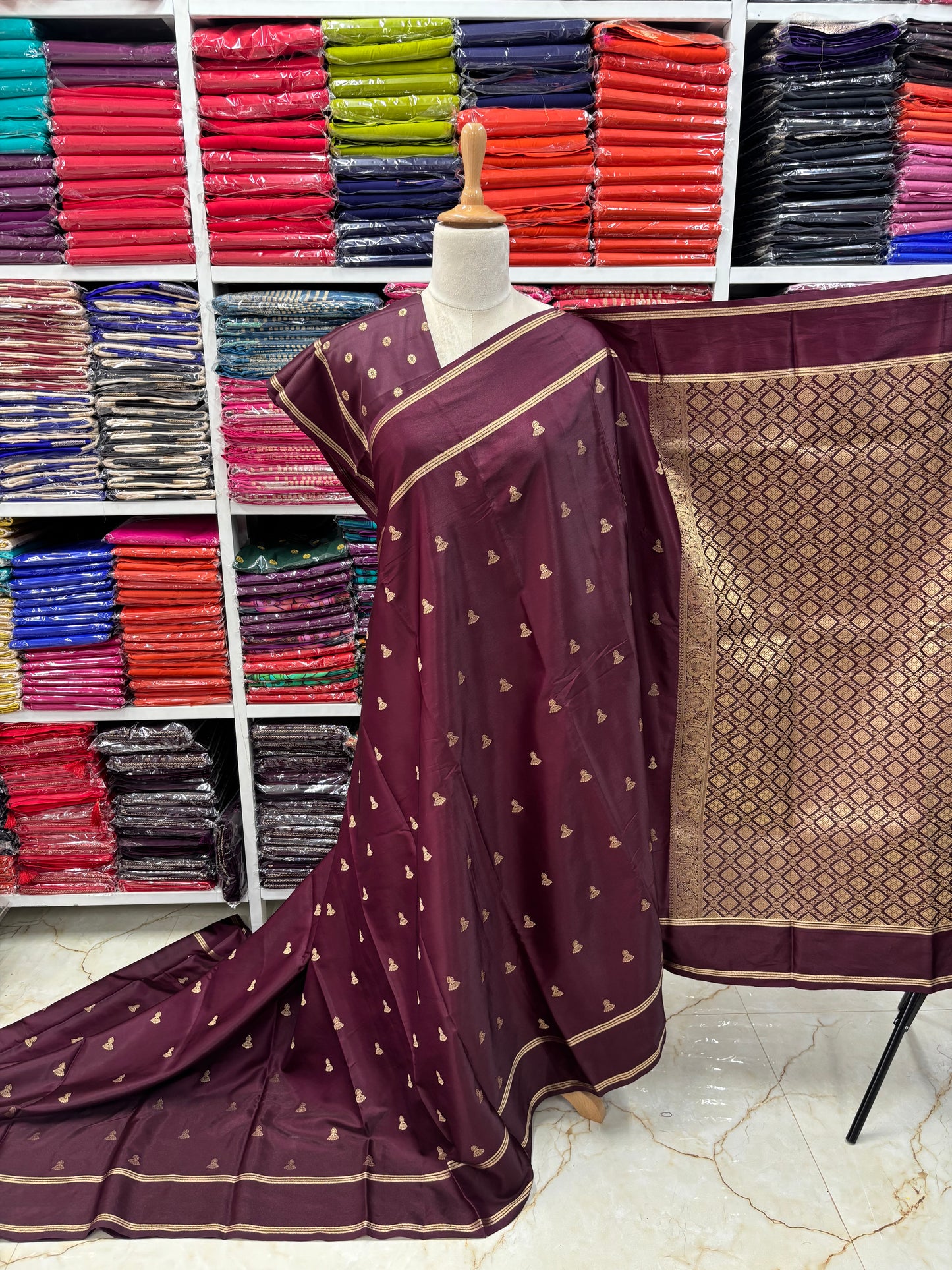 Soft Silk Satin Feel (Small Jumka Motifs)
