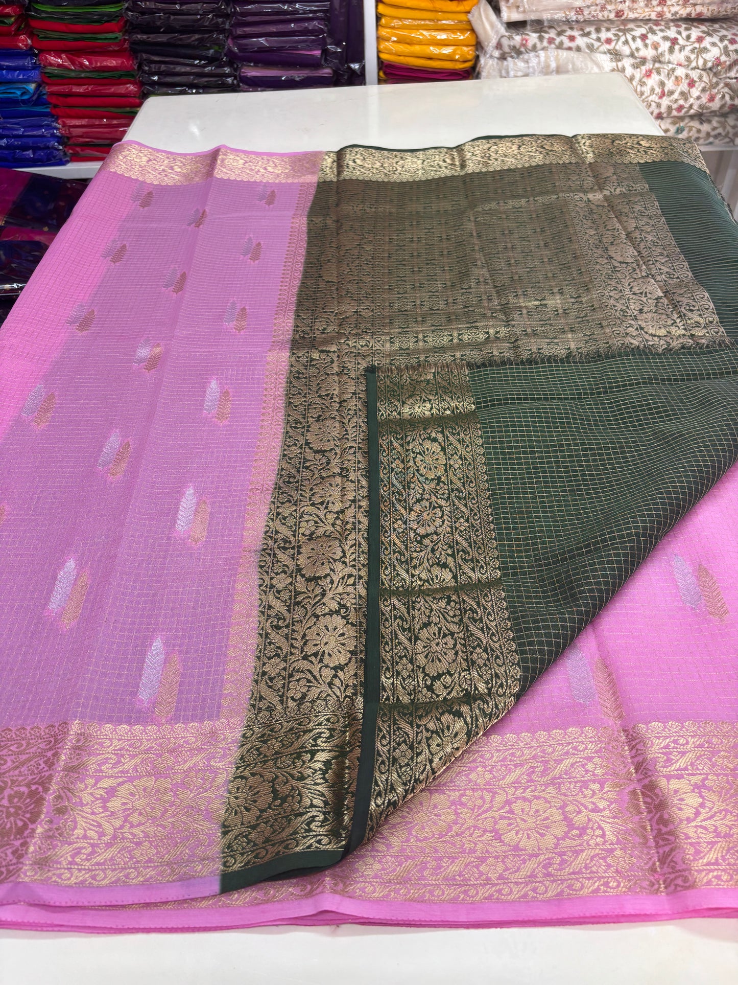 Crepe Georgette (Checks, Double Leaf Motifs, Rich Pallu)