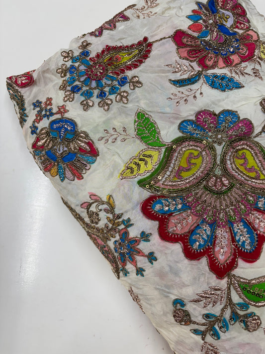 Kalamkari Blouse Fabric (HSSB16, Heavy Floral Print with Positioning Work)
