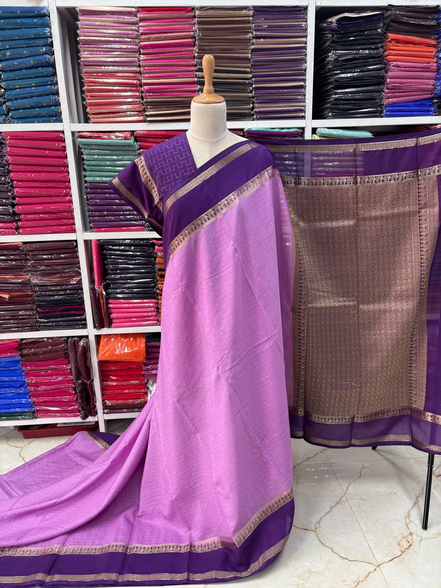 Semi Mysore Crepe (Peacock Bentex Border & Grand Pallu)