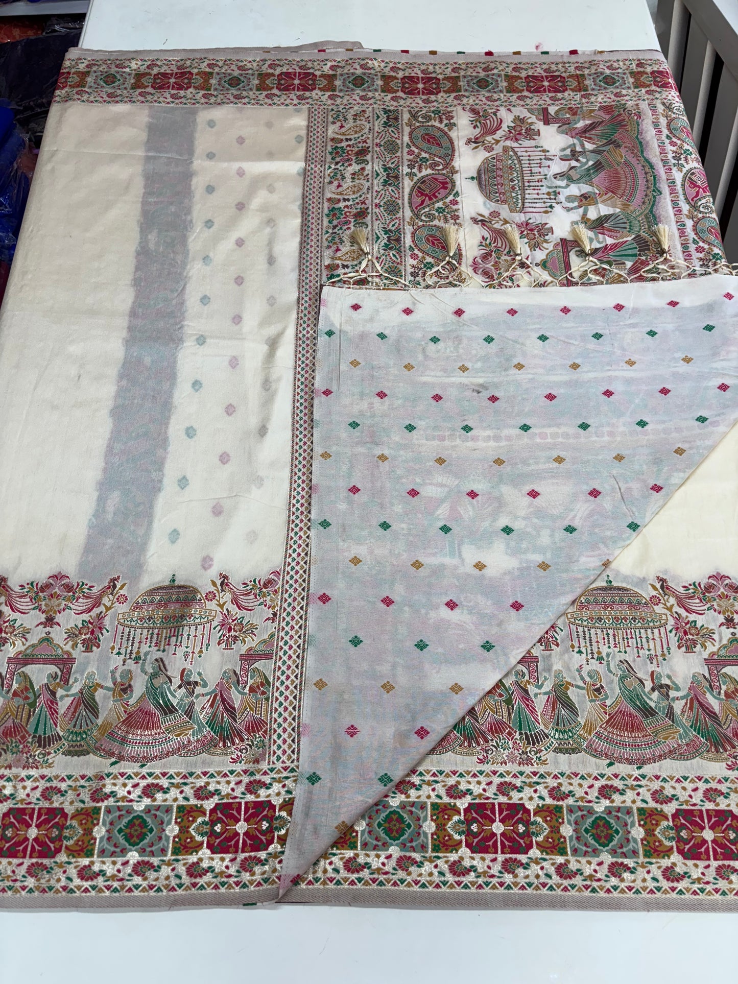 Kashmiri Pashmina Saree (Dori Border)