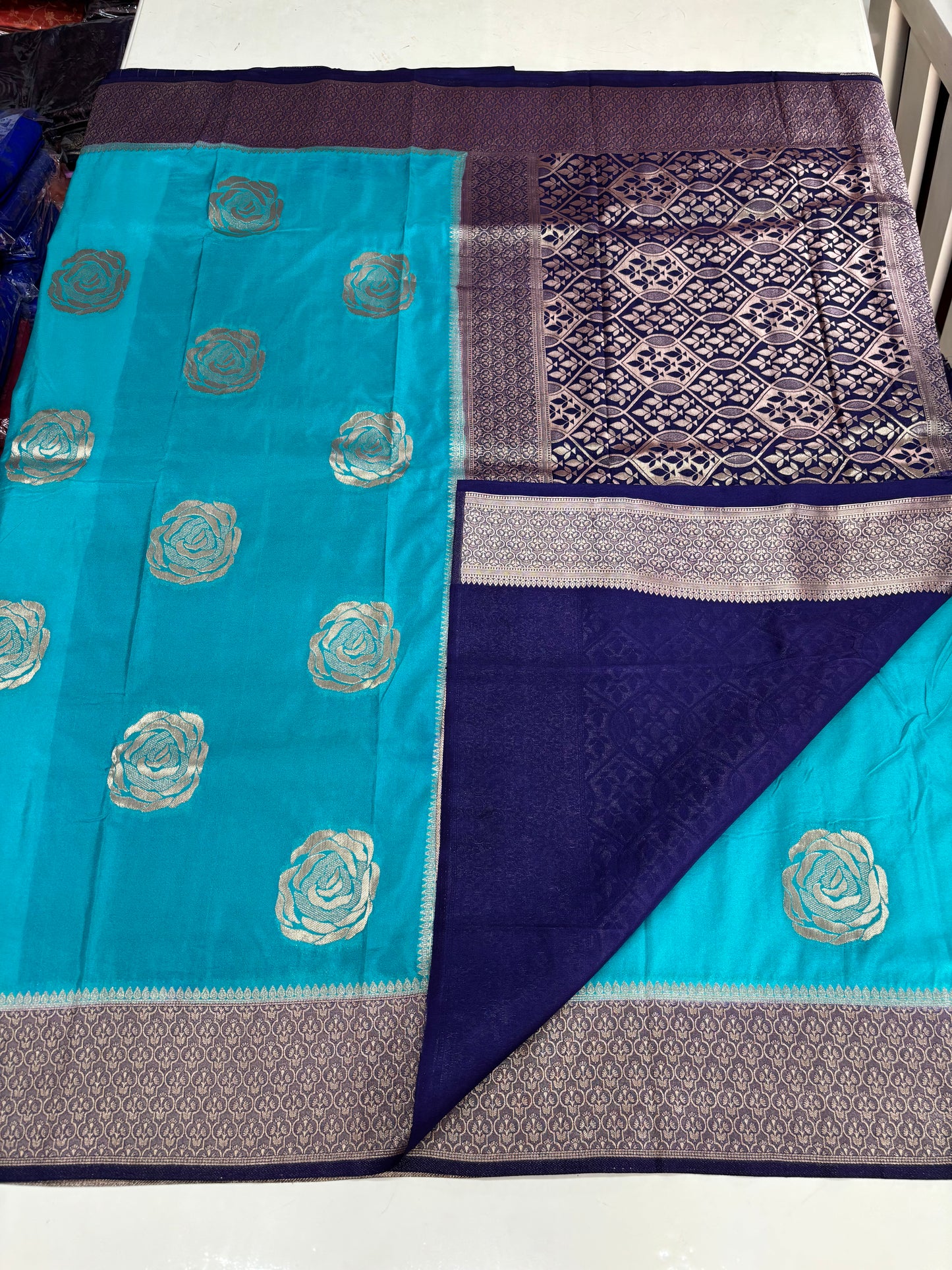 Georgette (Big Rose Motifs and Rich Pallu)