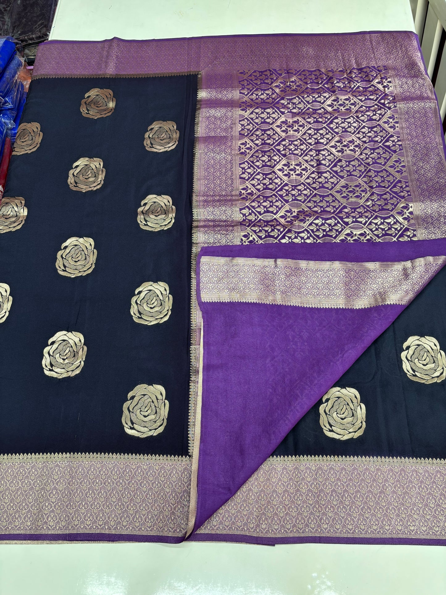 Georgette (Big Rose Motifs and Rich Pallu)
