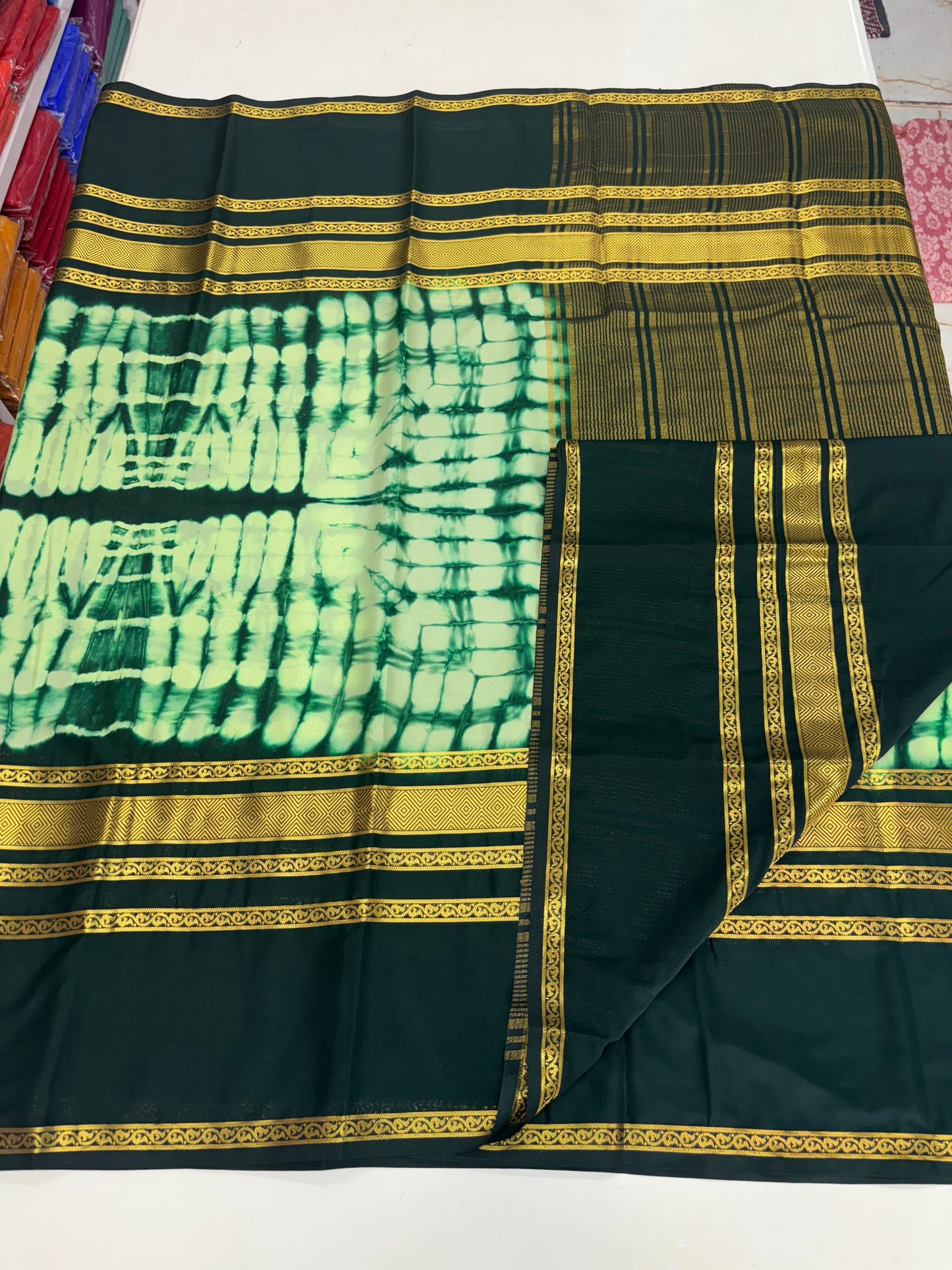 Semi Mysore Crepe (Shibori Marble Pattern, Big 4 Lines Border)