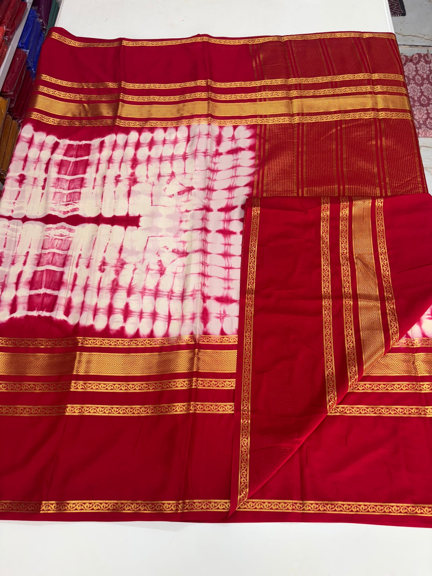 Semi Mysore Crepe (Shibori Marble Pattern, Big 4 Lines Border)