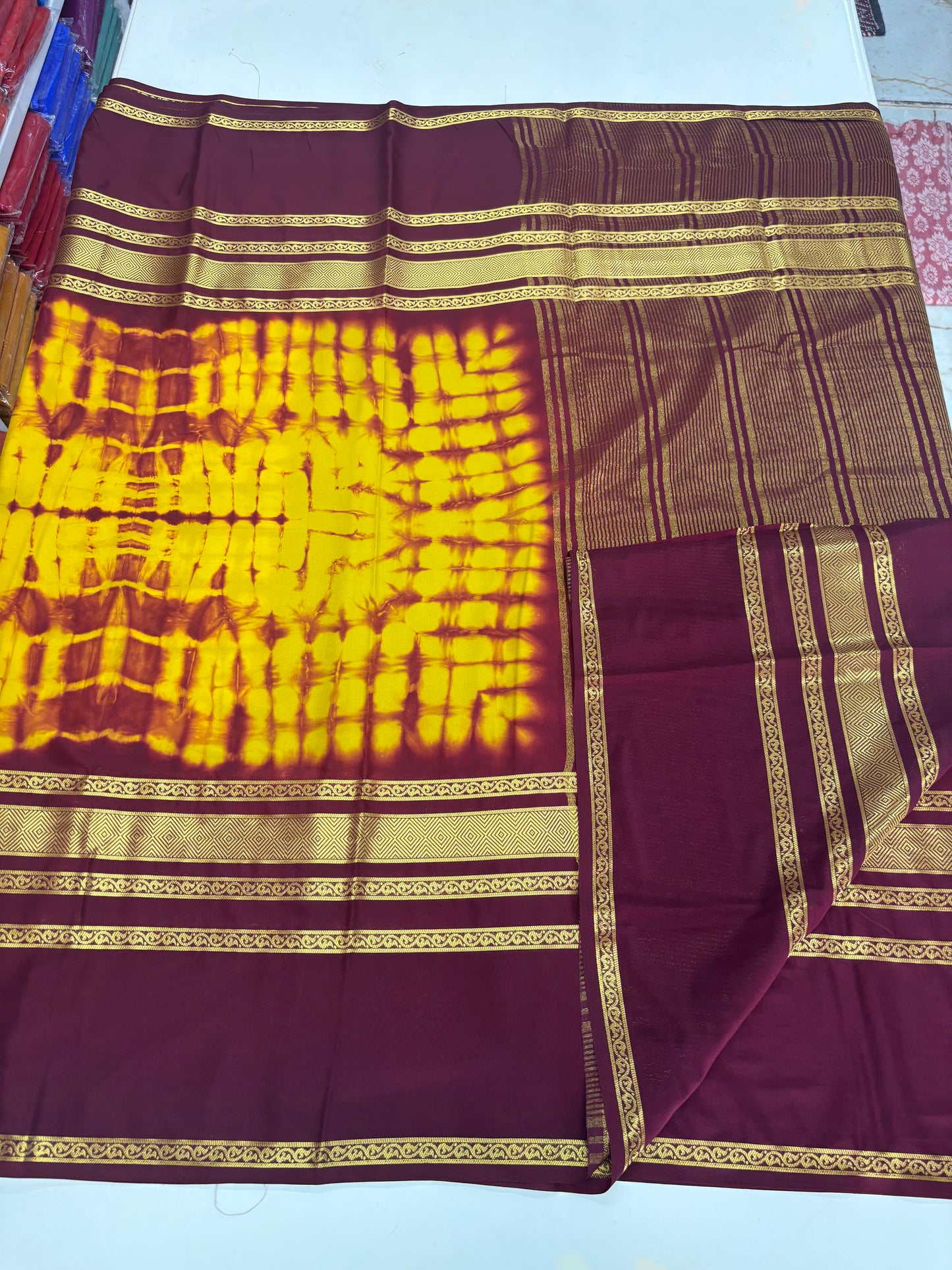 Semi Mysore Crepe (Shibori Marble Pattern, Big 4 Lines Border)