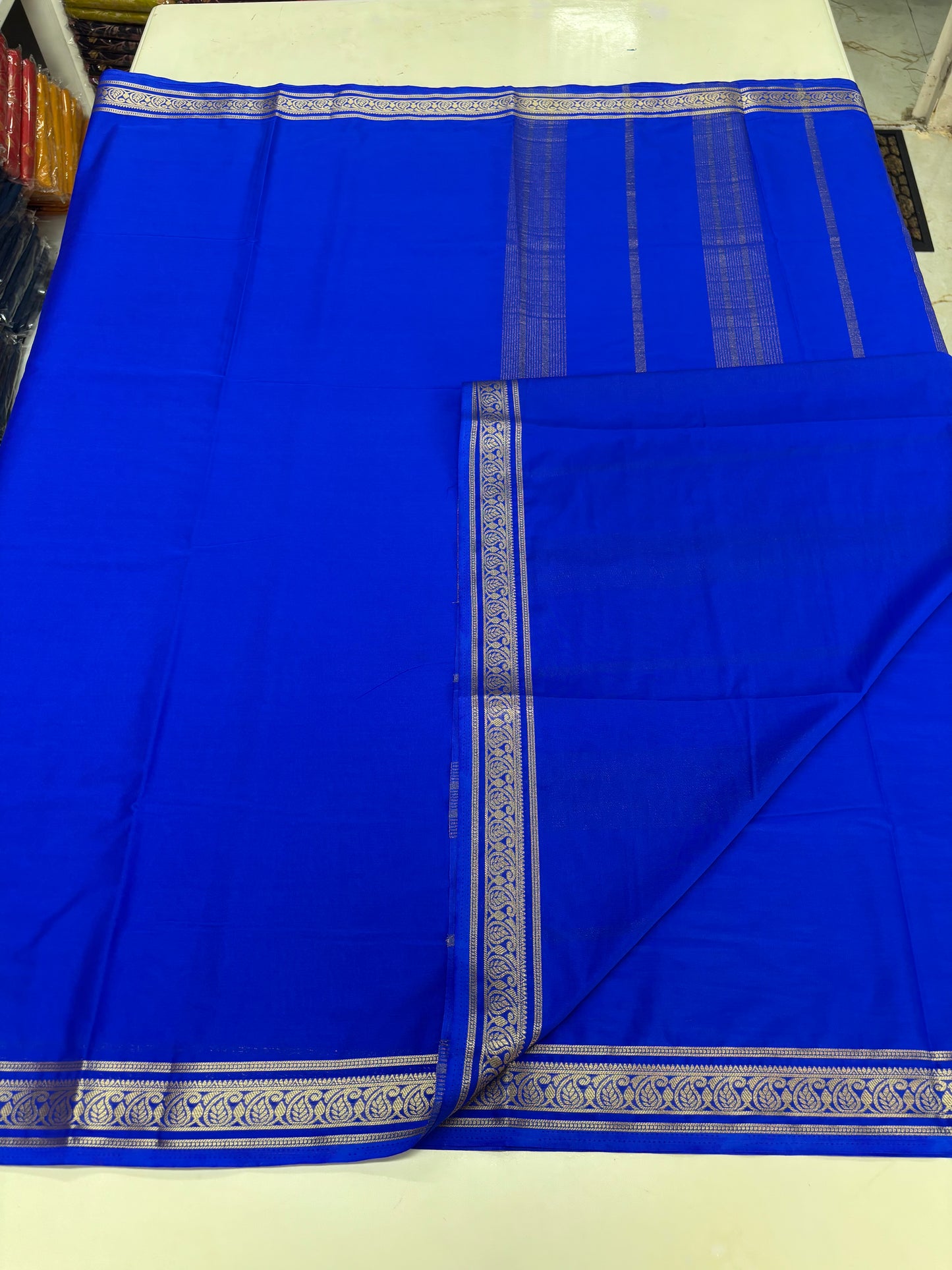 Semi Mysore Crepe (Self, Small Bentex Leaf Border)