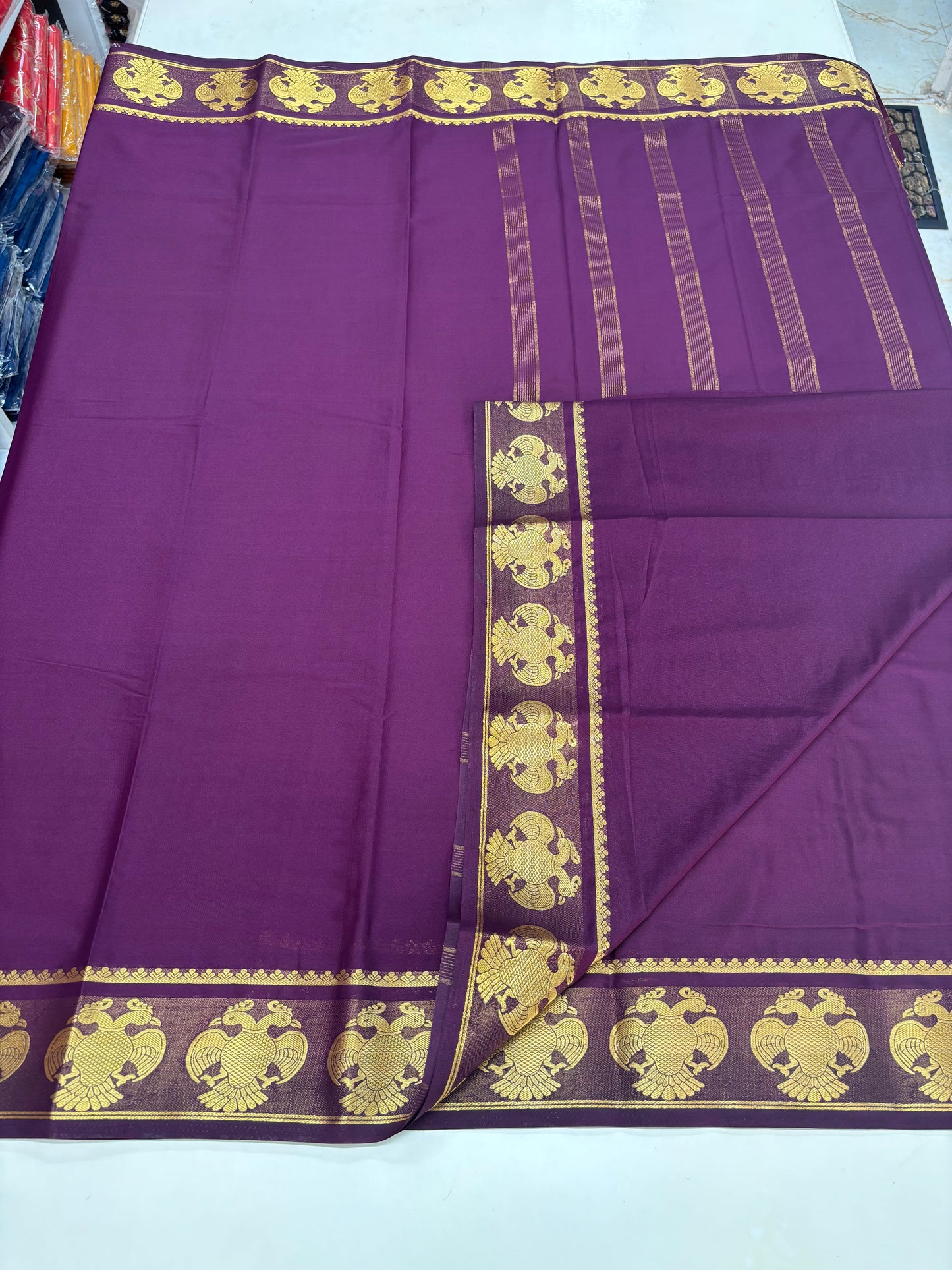 Semi Mysore Crepe (Self, Gandaberunda Medium Border)