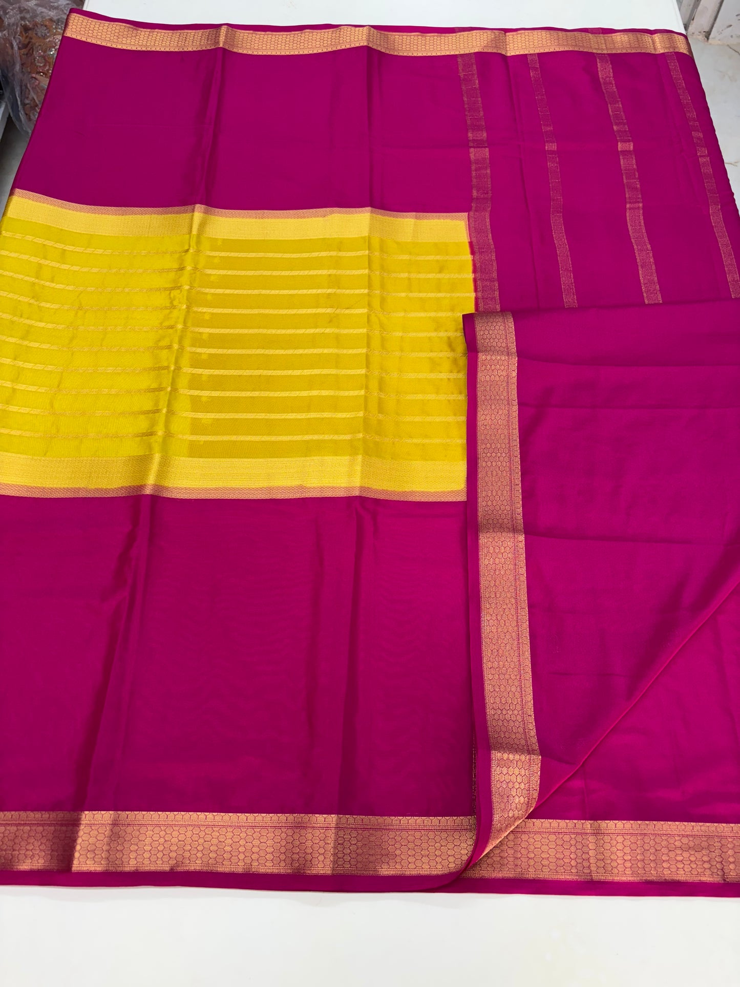 Semi Mysore Crepe (2D, Center Horizontal Lines)