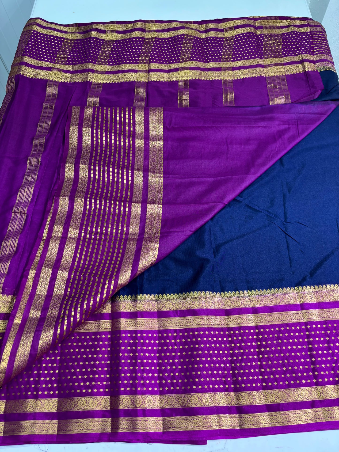 Semi Mysore Crepe (Big Bentex Raindrops Border)