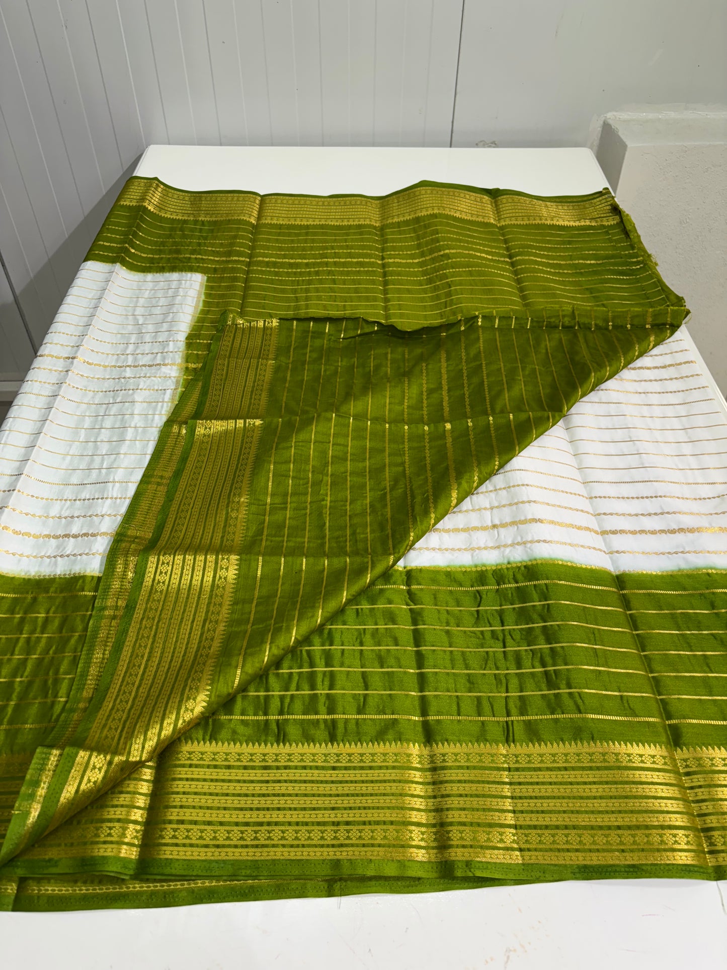 Semi Mysore Crepe (2D Center White)