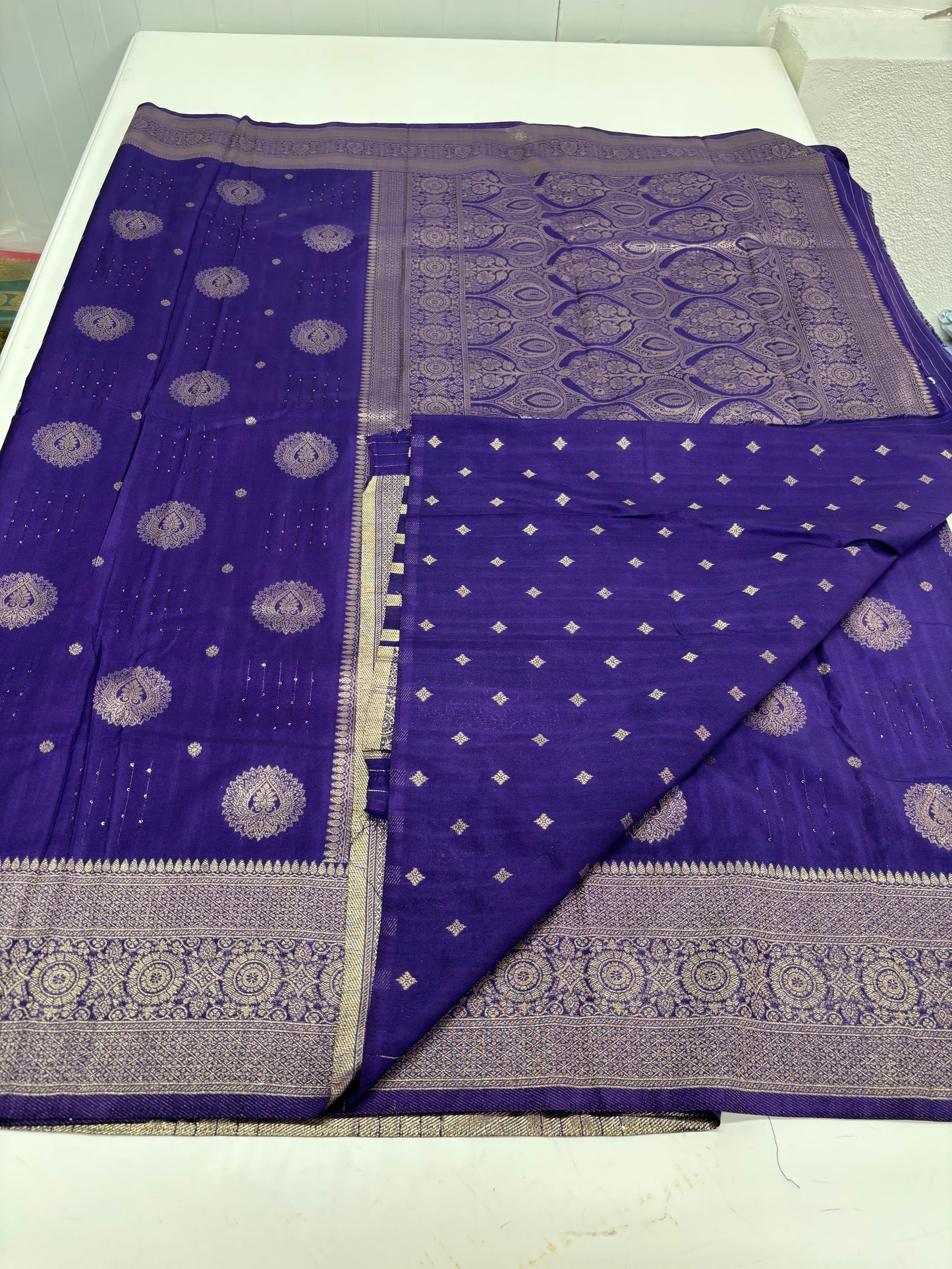 Banarasi Khaddi Georgette (Round Motifs and Sequence Work)