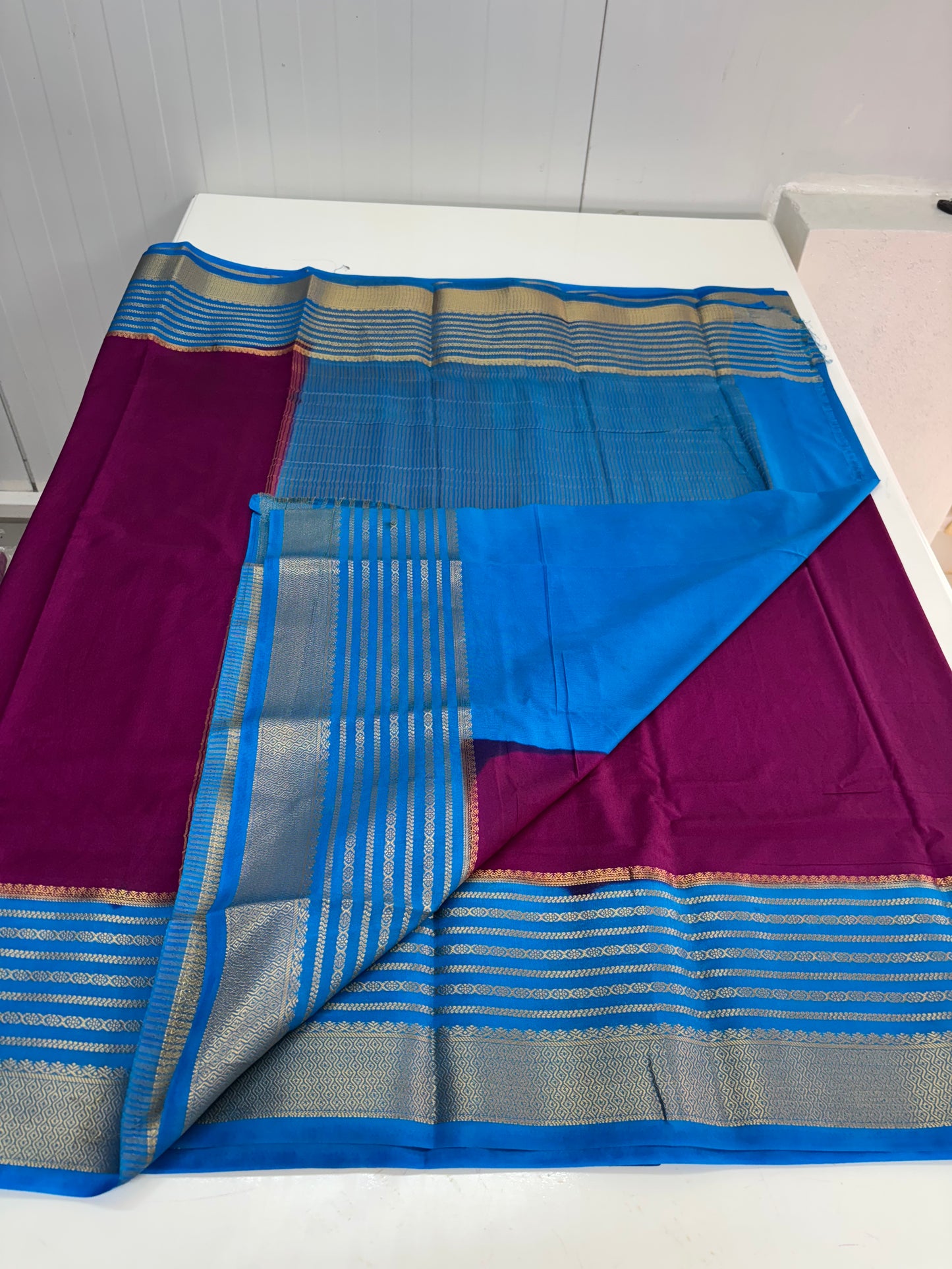Semi Mysore Crepe (BS Big Border Sequence Lines)
