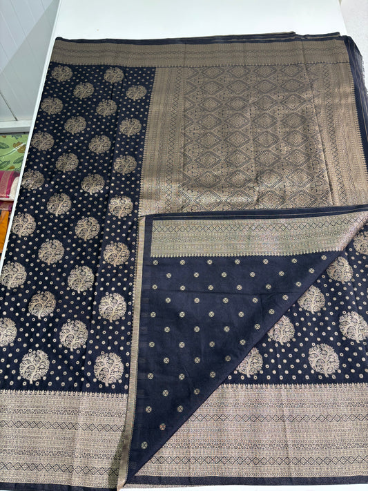 Banarasi Khaddi Georgette (Round Tree Motfis)