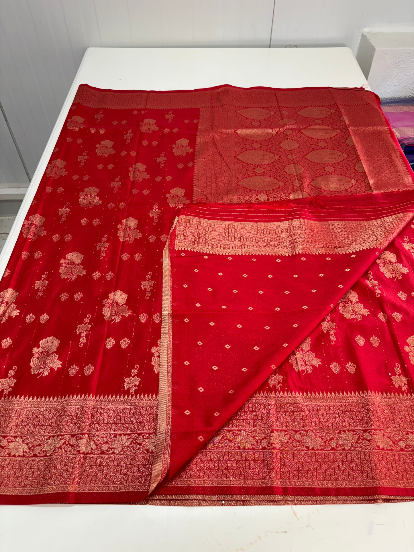 Banarasi Khaddi Georgette (Flower Motifs and Sequence Work)