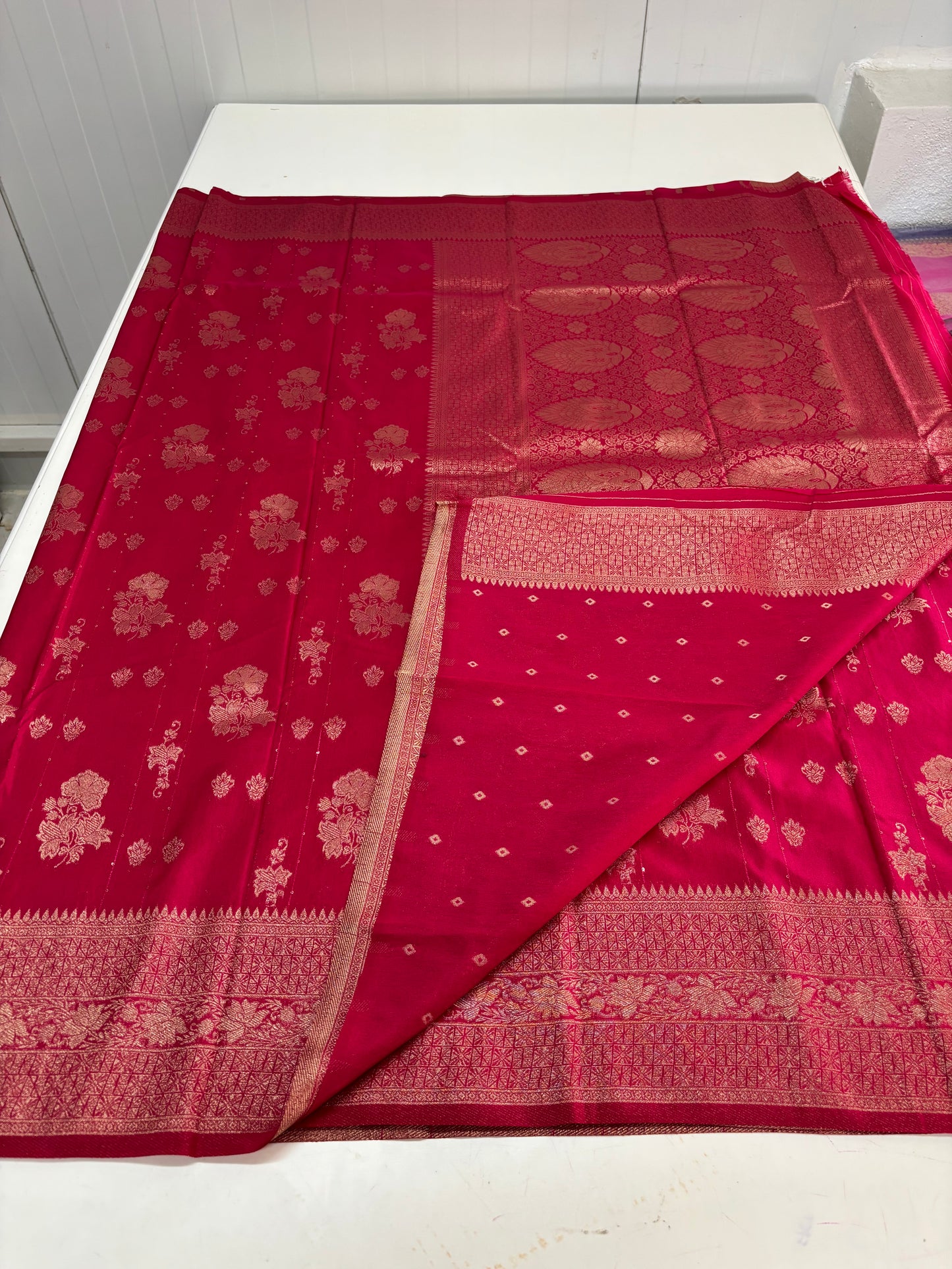 Banarasi Khaddi Georgette (Flower Motifs and Sequence Work)