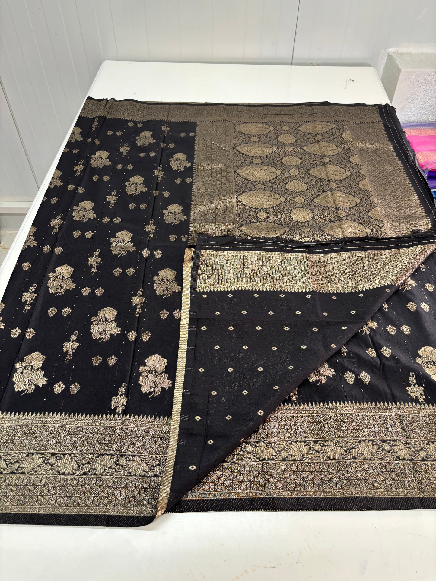 Banarasi Khaddi Georgette (Flower Motifs and Sequence Work)
