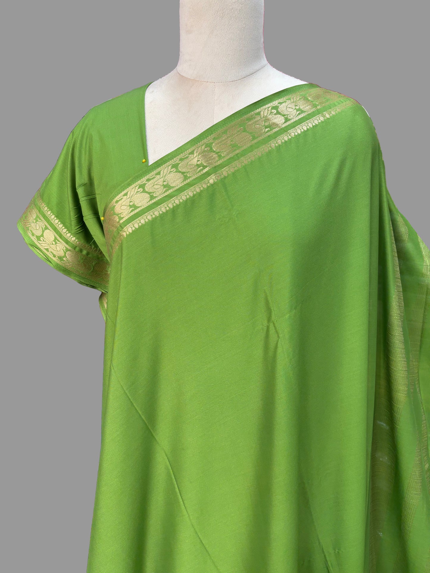 Semi Mysore Crepe (Self, Peacock Marching Border)