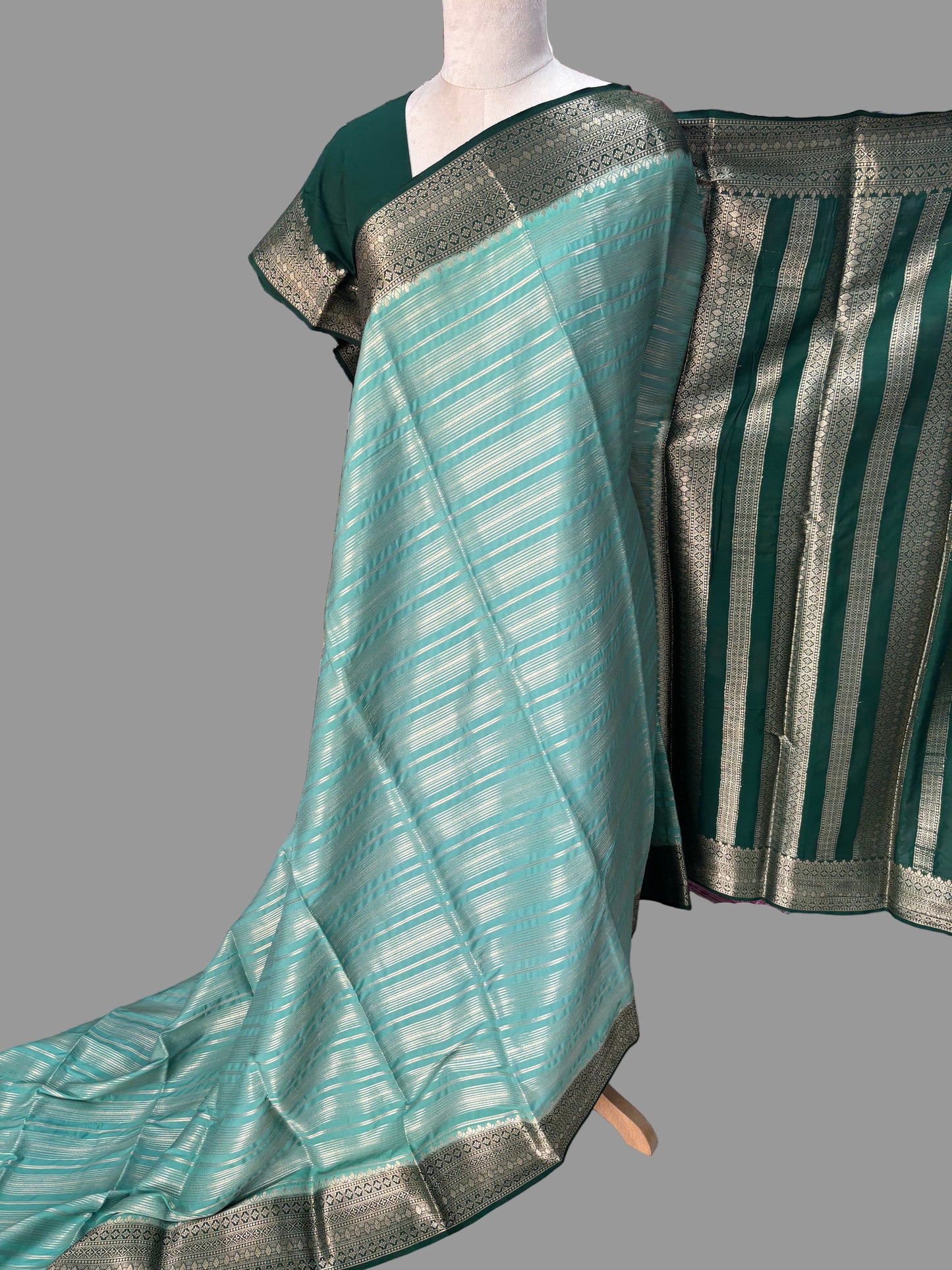 Semi Mysore Crepe (Horizontal Lines and Grand Chit Pallu)