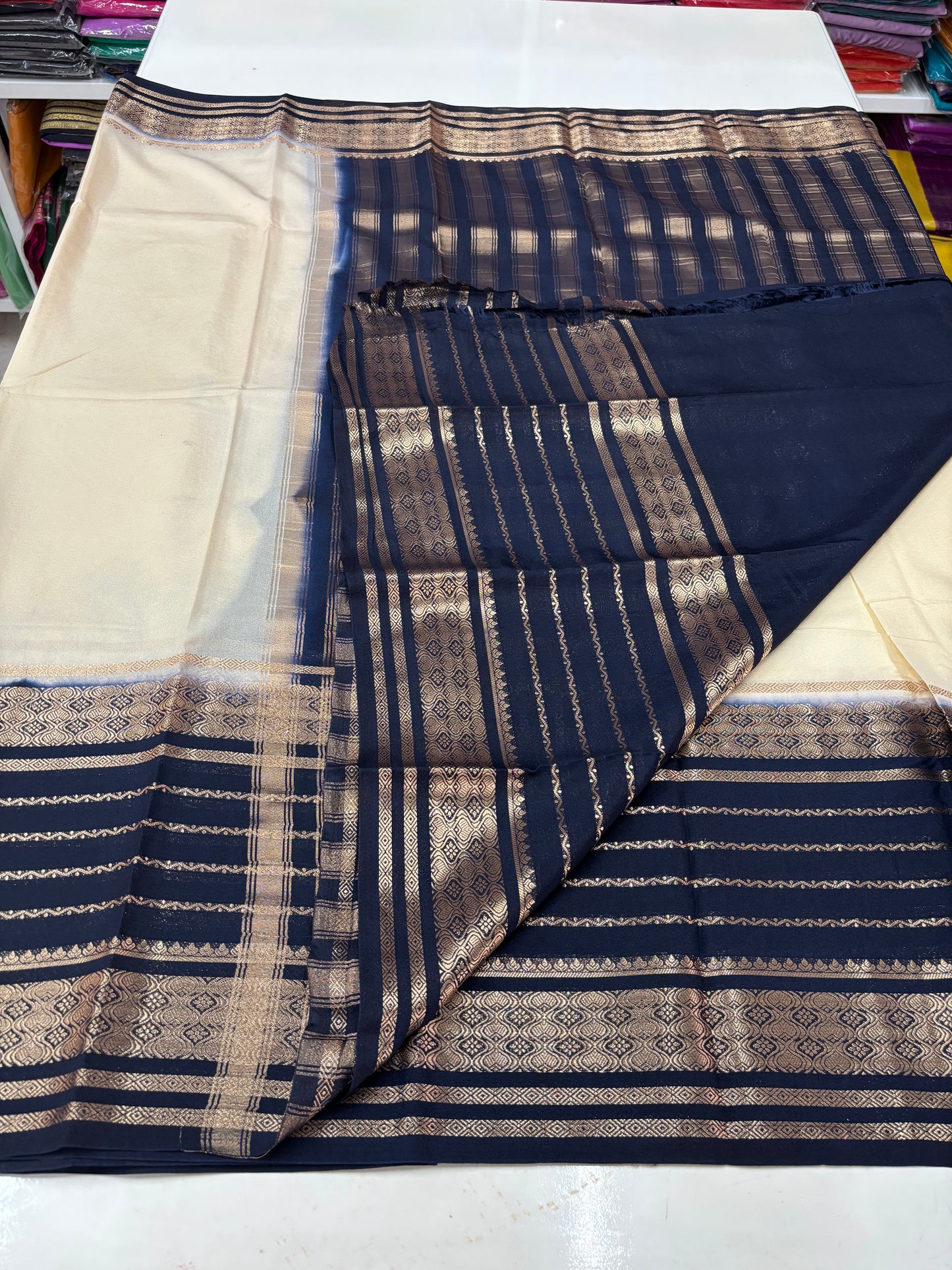 Semi Mysore Crepe (SS Big Bentex Diamond Border)