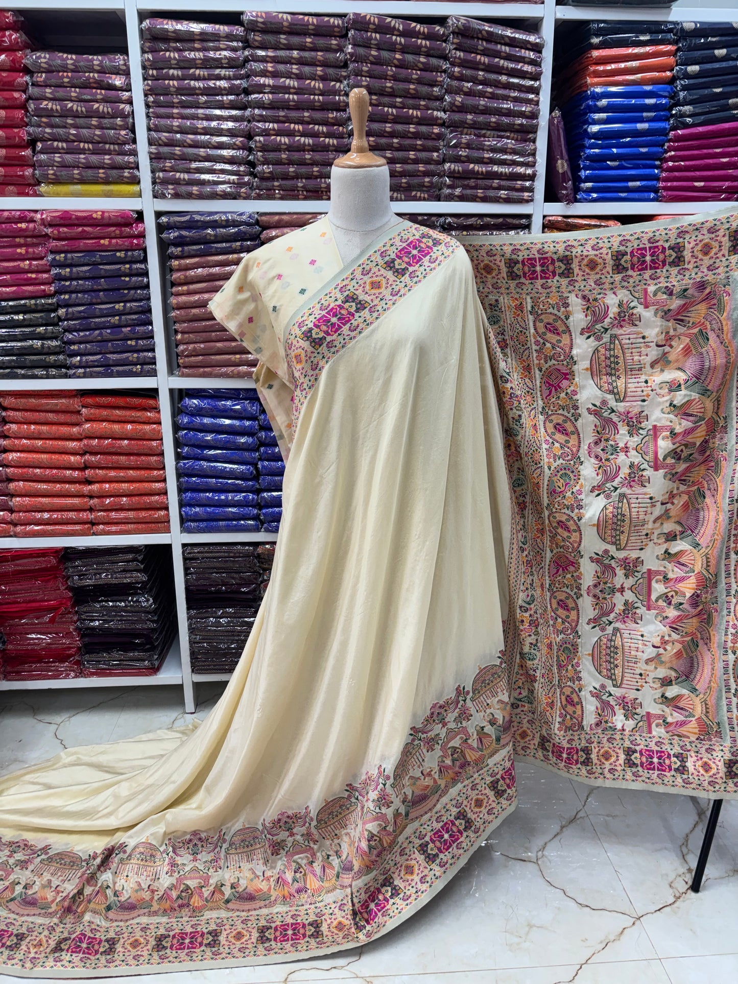 Kashmiri Pashmina Saree (Dori Border)