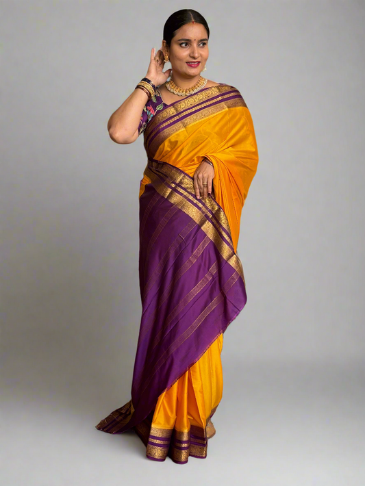 Semi Mysore Crepe (Contrast, Medium Sized Bentex Border)