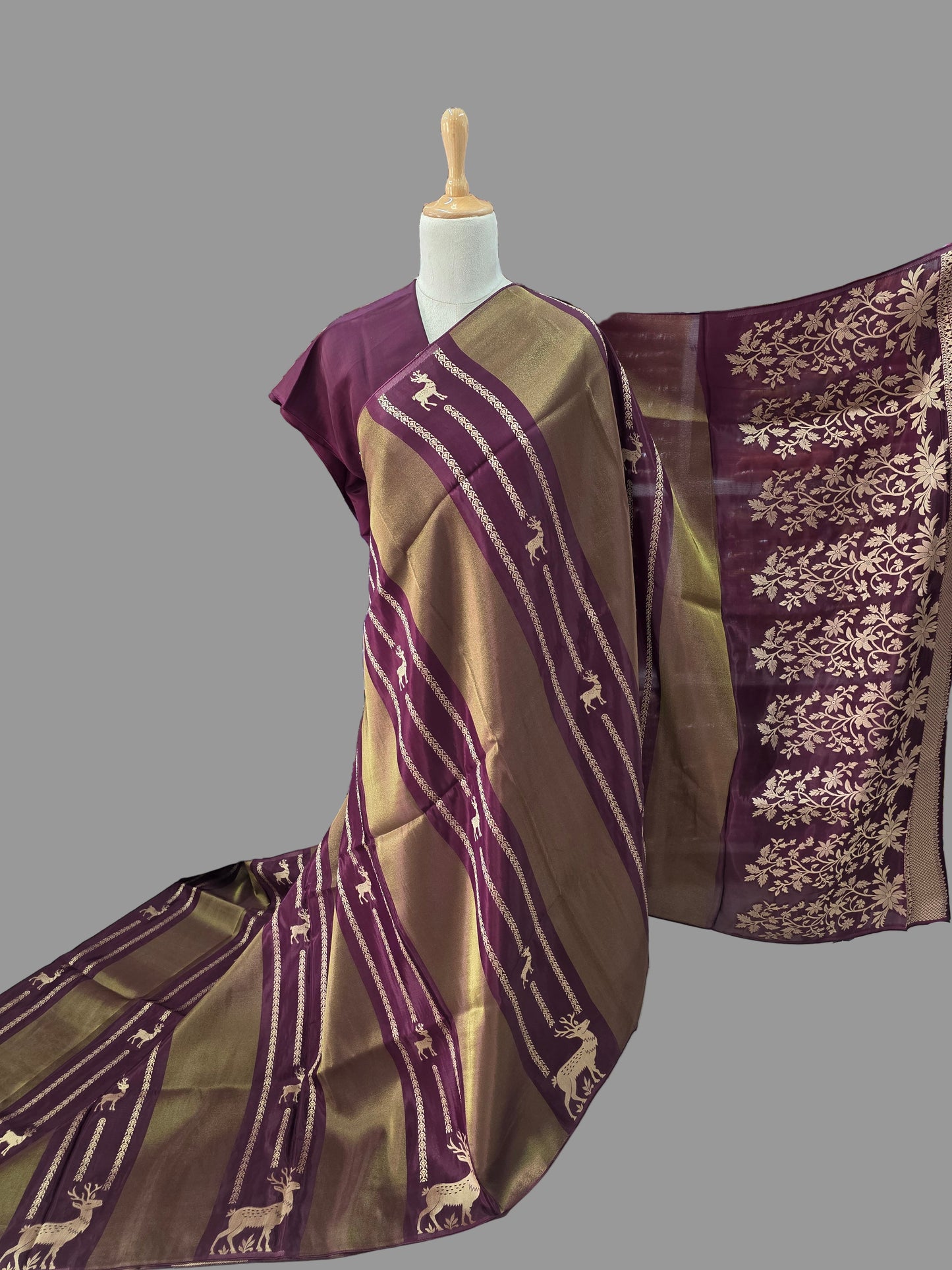 Premium Viscose Saree (Borderless Deer)