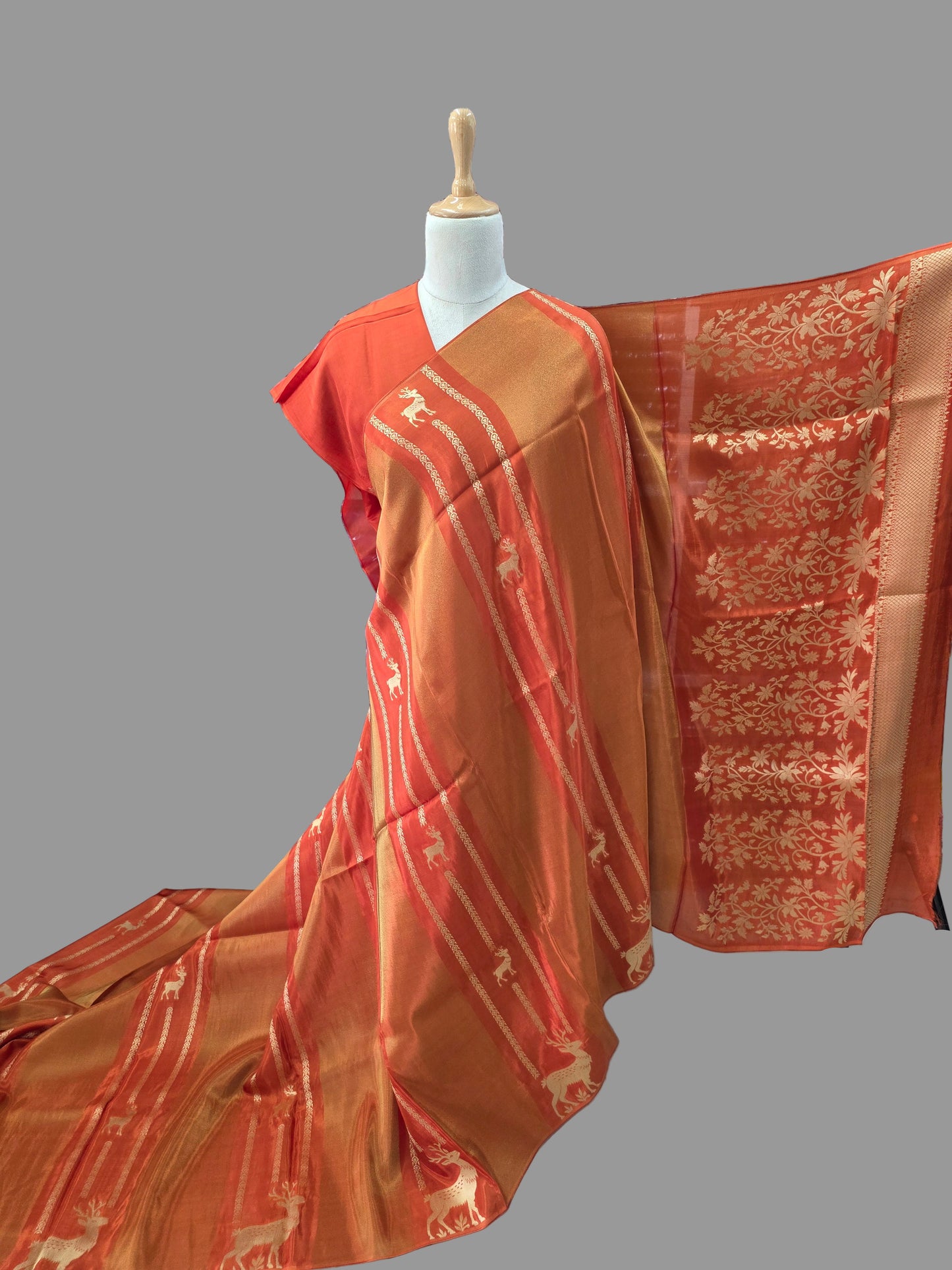 Premium Viscose Saree (Borderless Deer)
