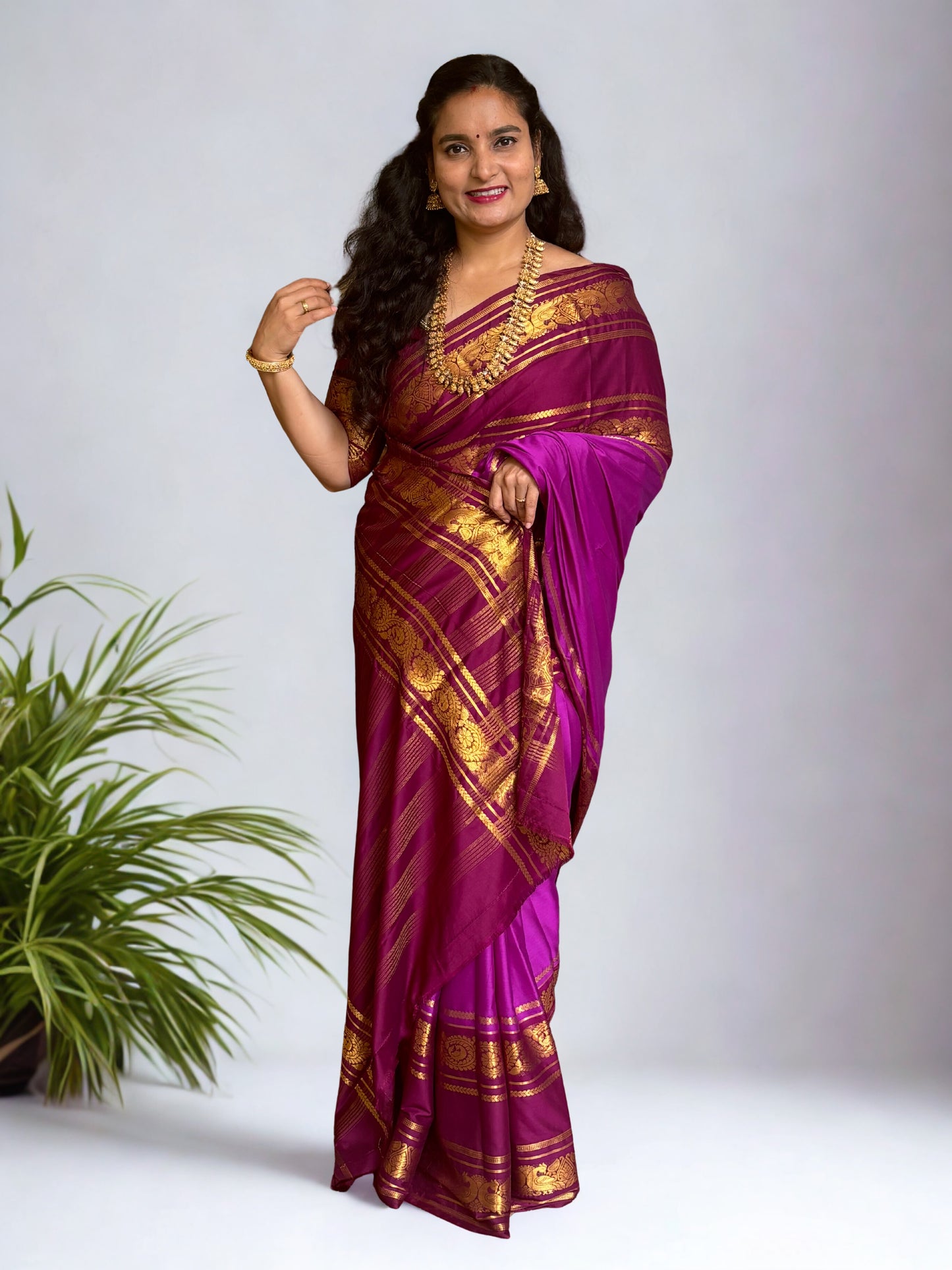 Semi Mysore Crepe (Peacock and Floral Big Bentex Border)