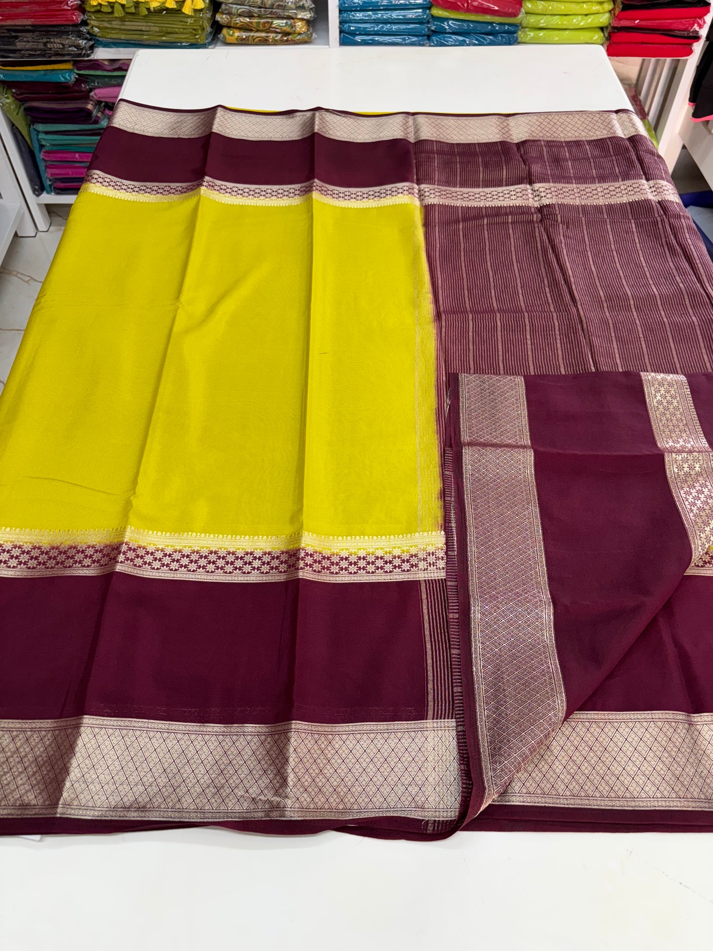 Semi Mysore Crepe (Premium, Contrast Big Bentex Star Border)