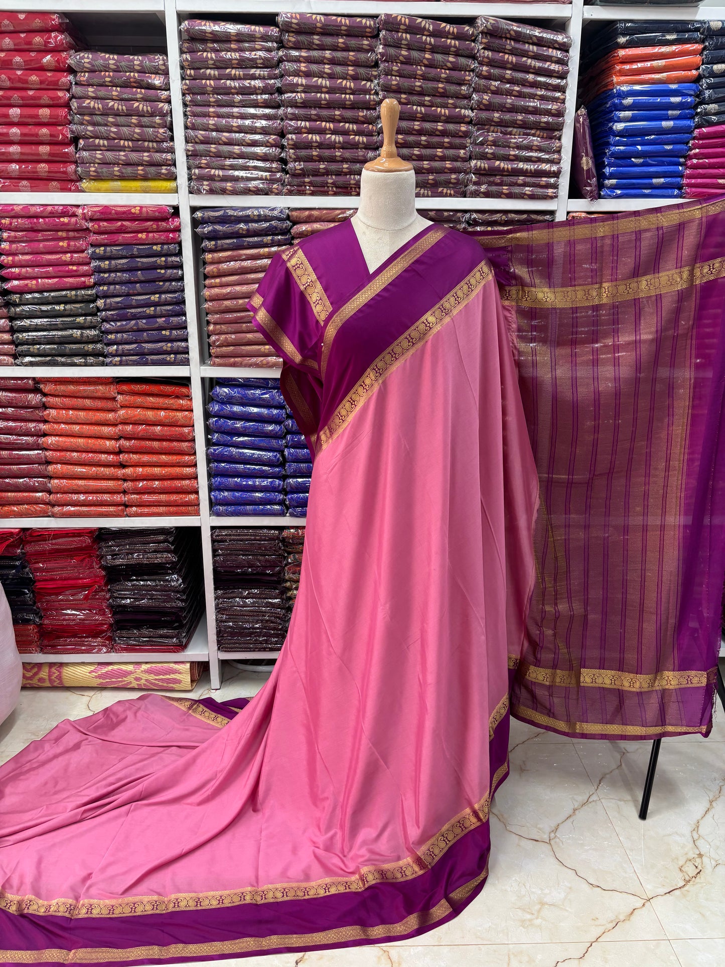 Semi Mysore Crepe (Premium, Mango Motifs Bentex Border)