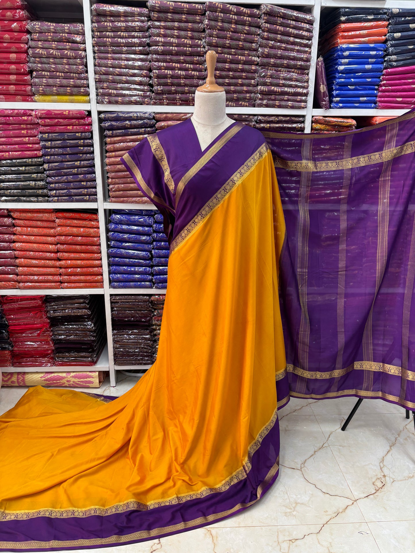 Semi Mysore Crepe (Premium, Mango Motifs Bentex Border)