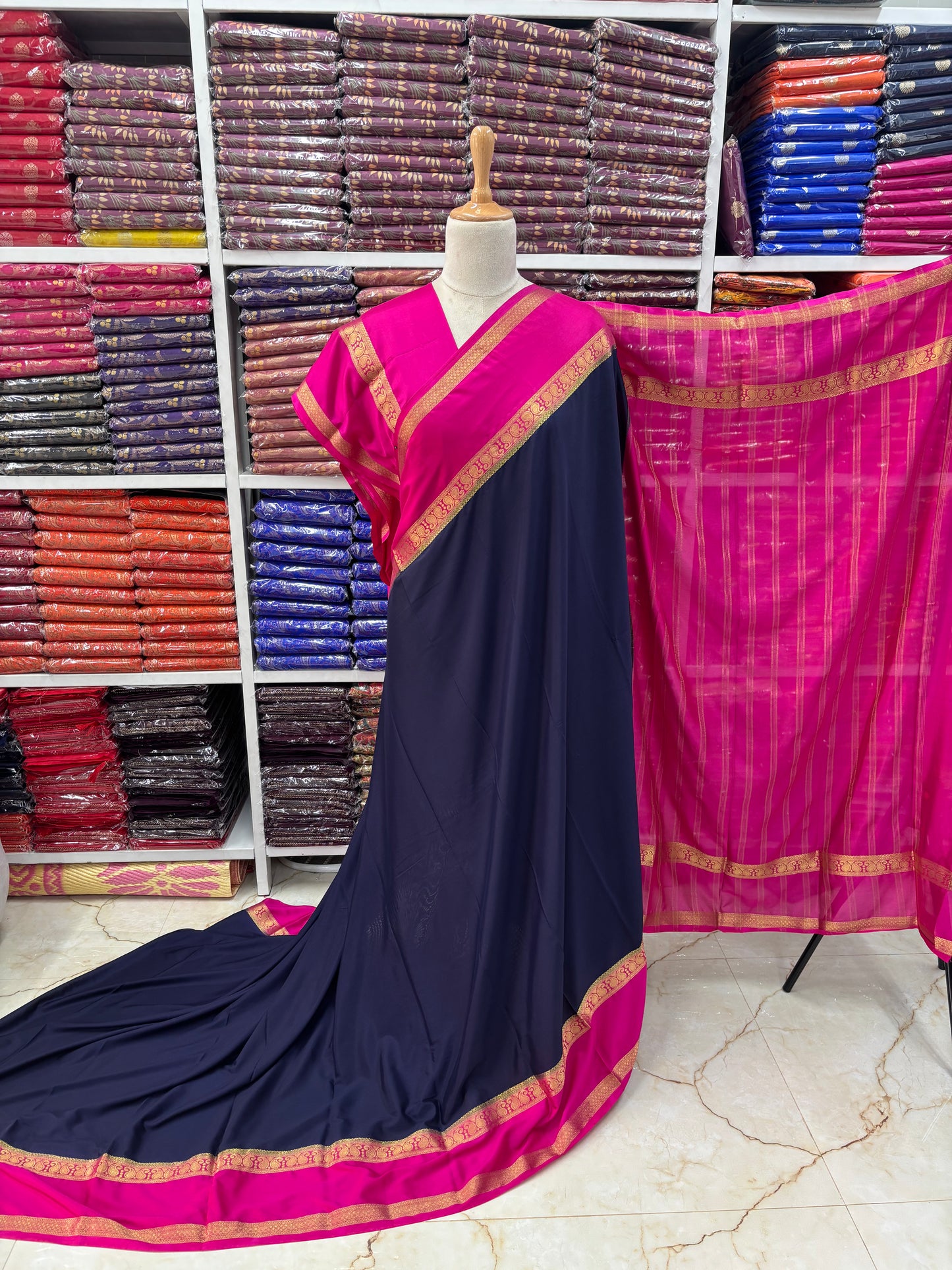 Semi Mysore Crepe (Premium, Mango Motifs Bentex Border)