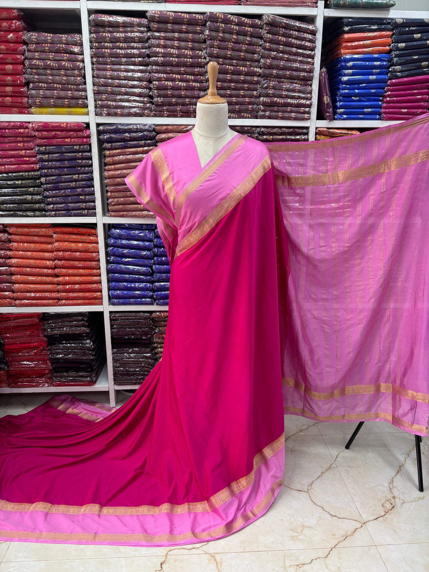 Semi Mysore Crepe (Premium, Mango Motifs Bentex Border)