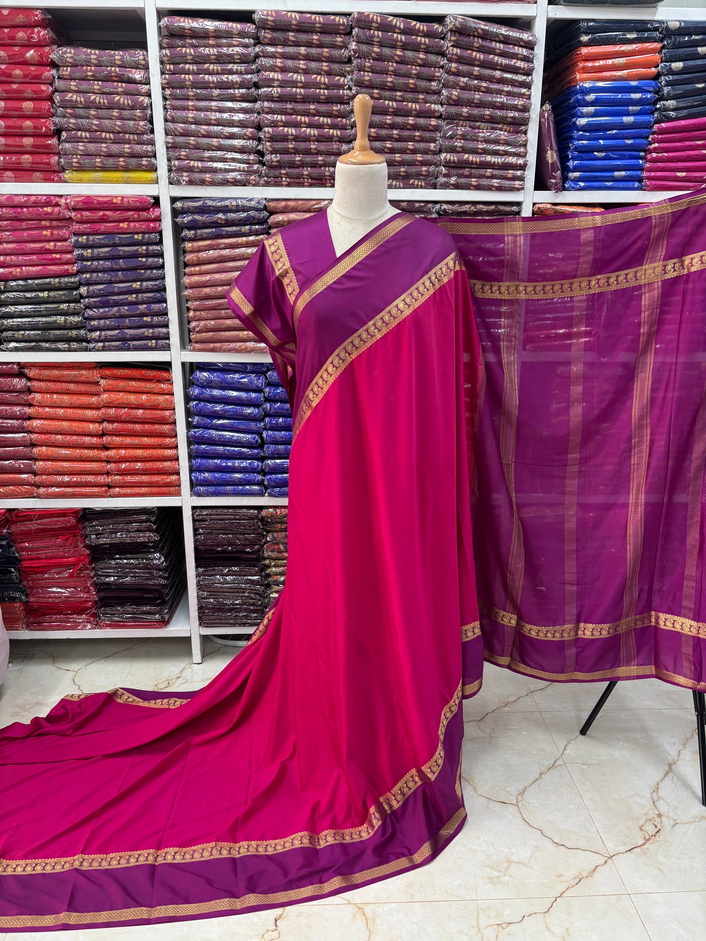 Semi Mysore Crepe (Premium, Mango Motifs Bentex Border)