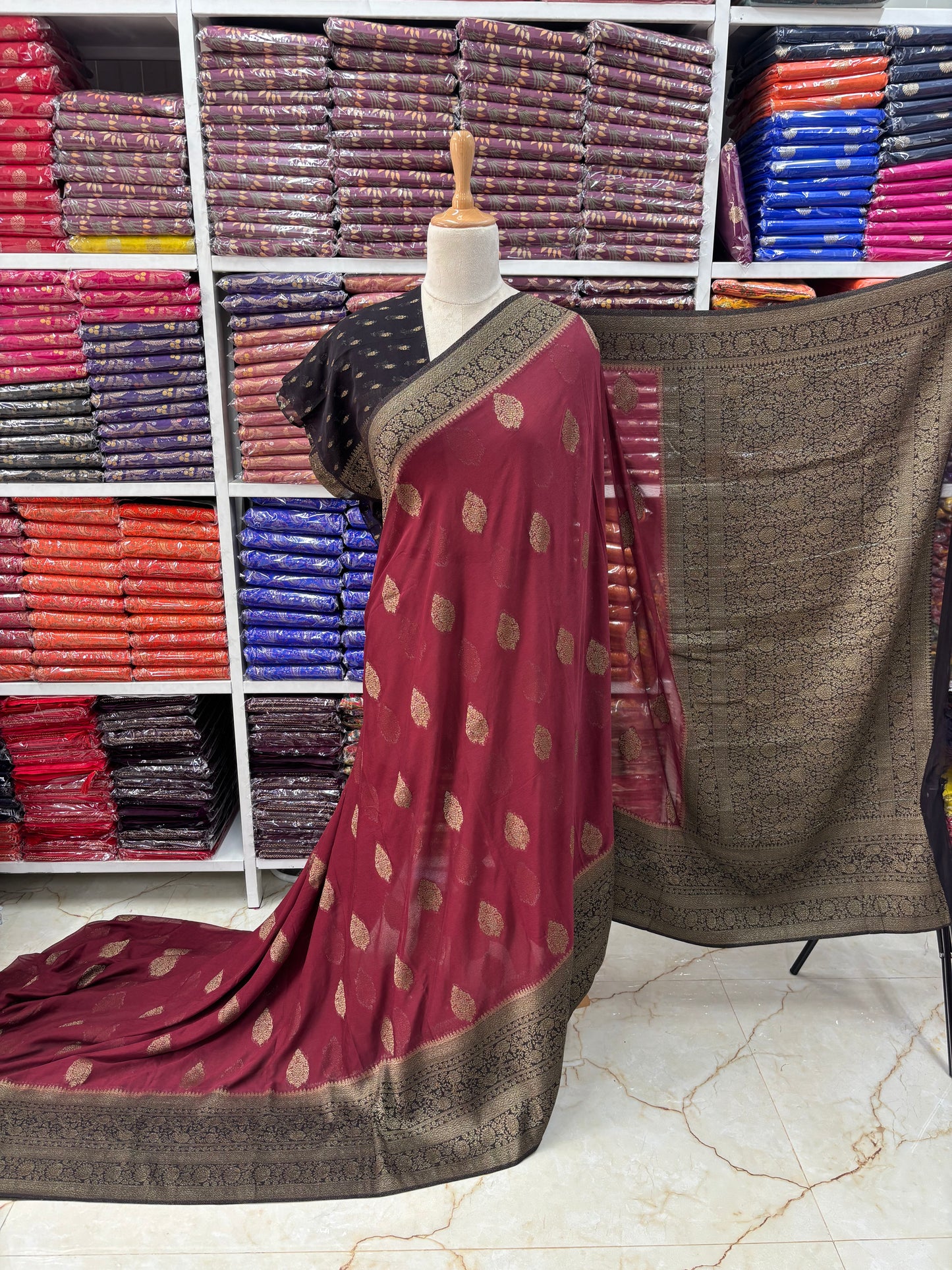 Banarasi Khaddi Georgette (Neem Zari Motifs and Rich Pallu)