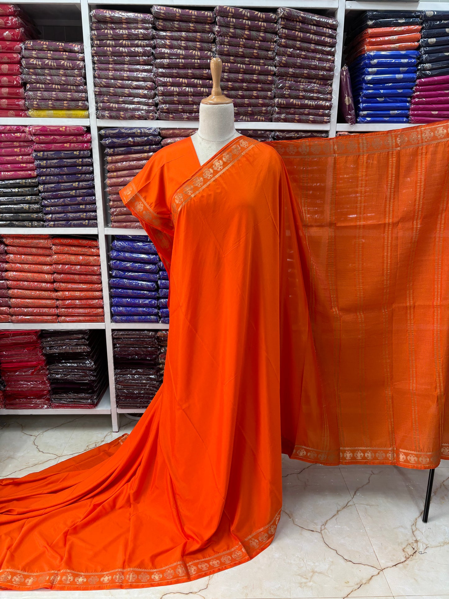 Semi Mysore Crepe (Small, Gandabherunda Border)