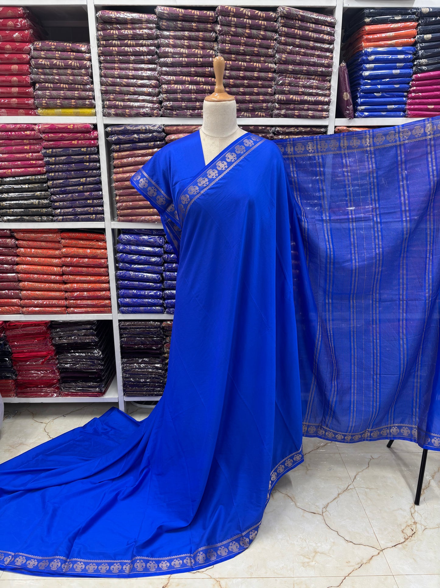 Semi Mysore Crepe (Small, Gandabherunda Border)