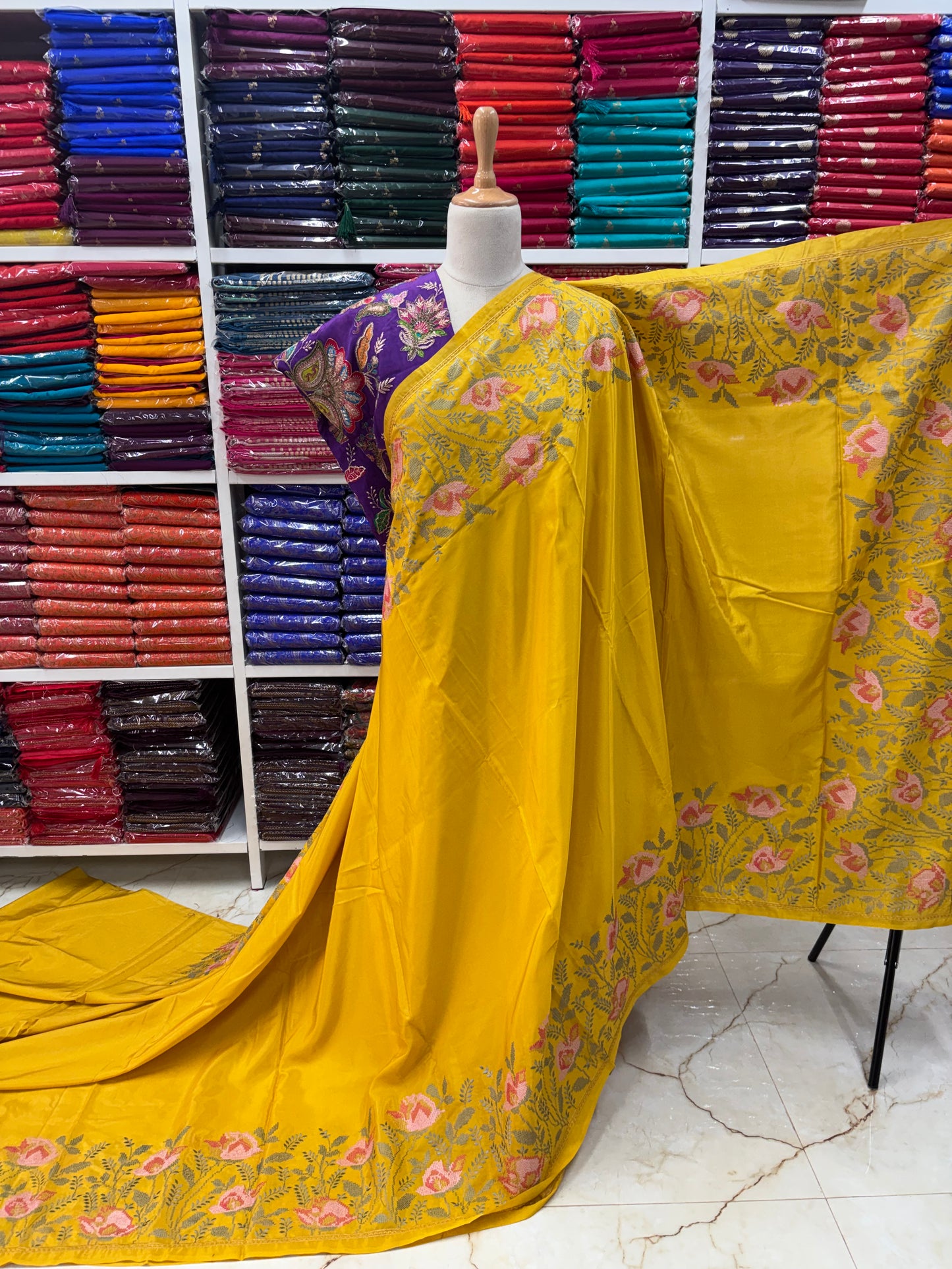 Natural Crepe Saree (Floral Embroidery)