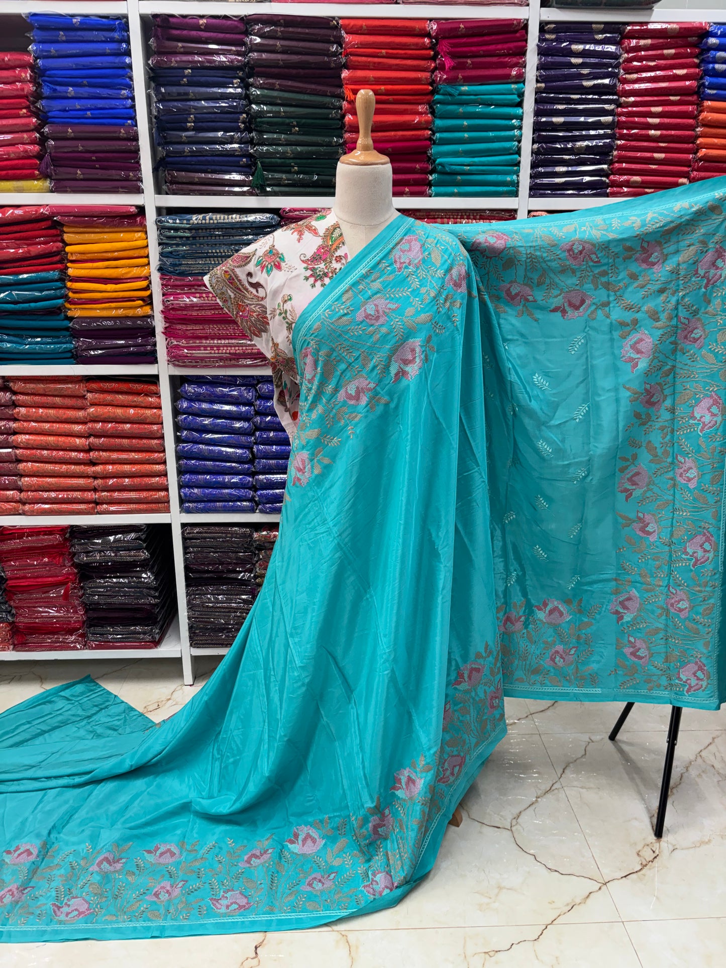 Natural Crepe Saree (Floral Embroidery)