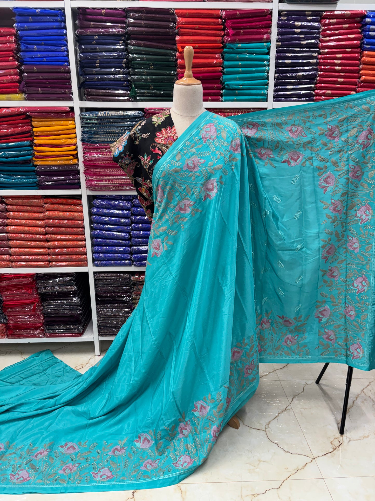 Natural Crepe Saree (Floral Embroidery)