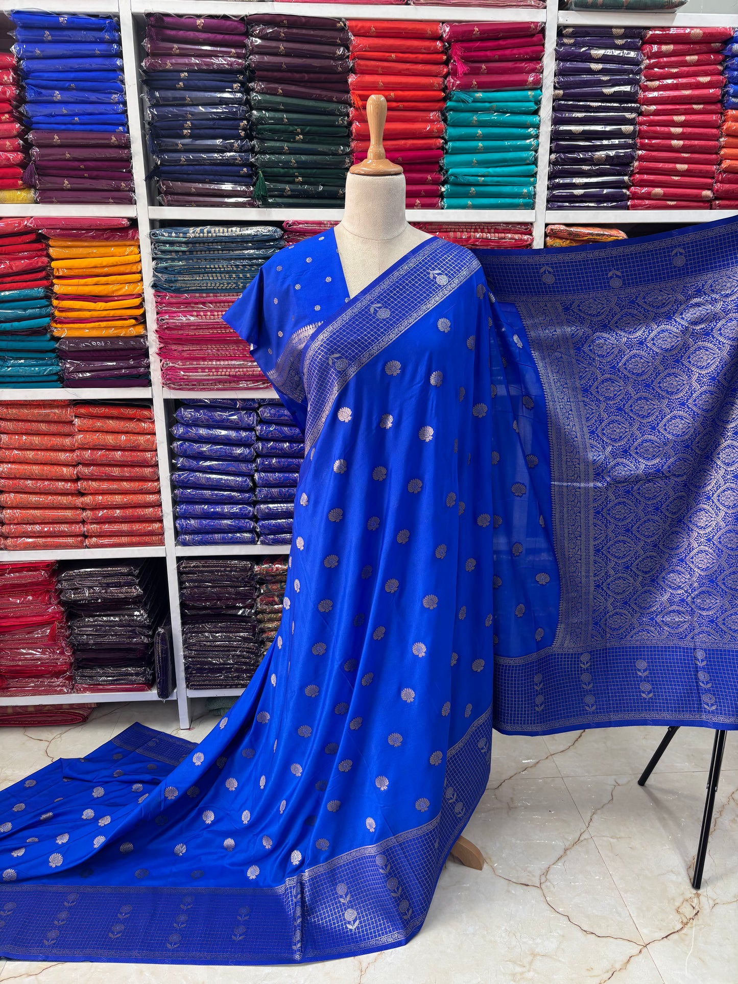 Banarasi Crepe (Floral Motifs and Checks Border)