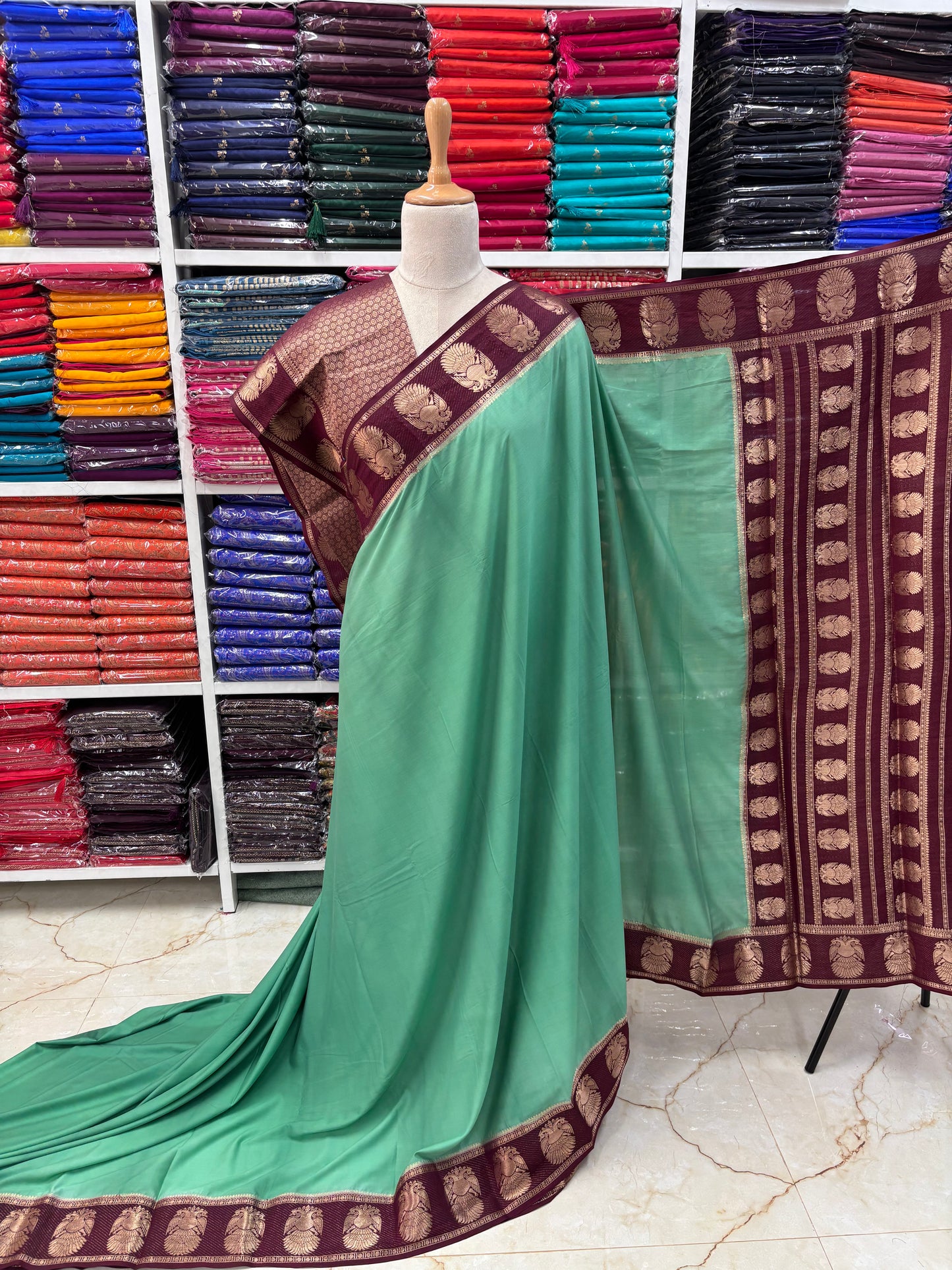 Semi Mysore Crepe (Gandabherunda Rich Pallu)