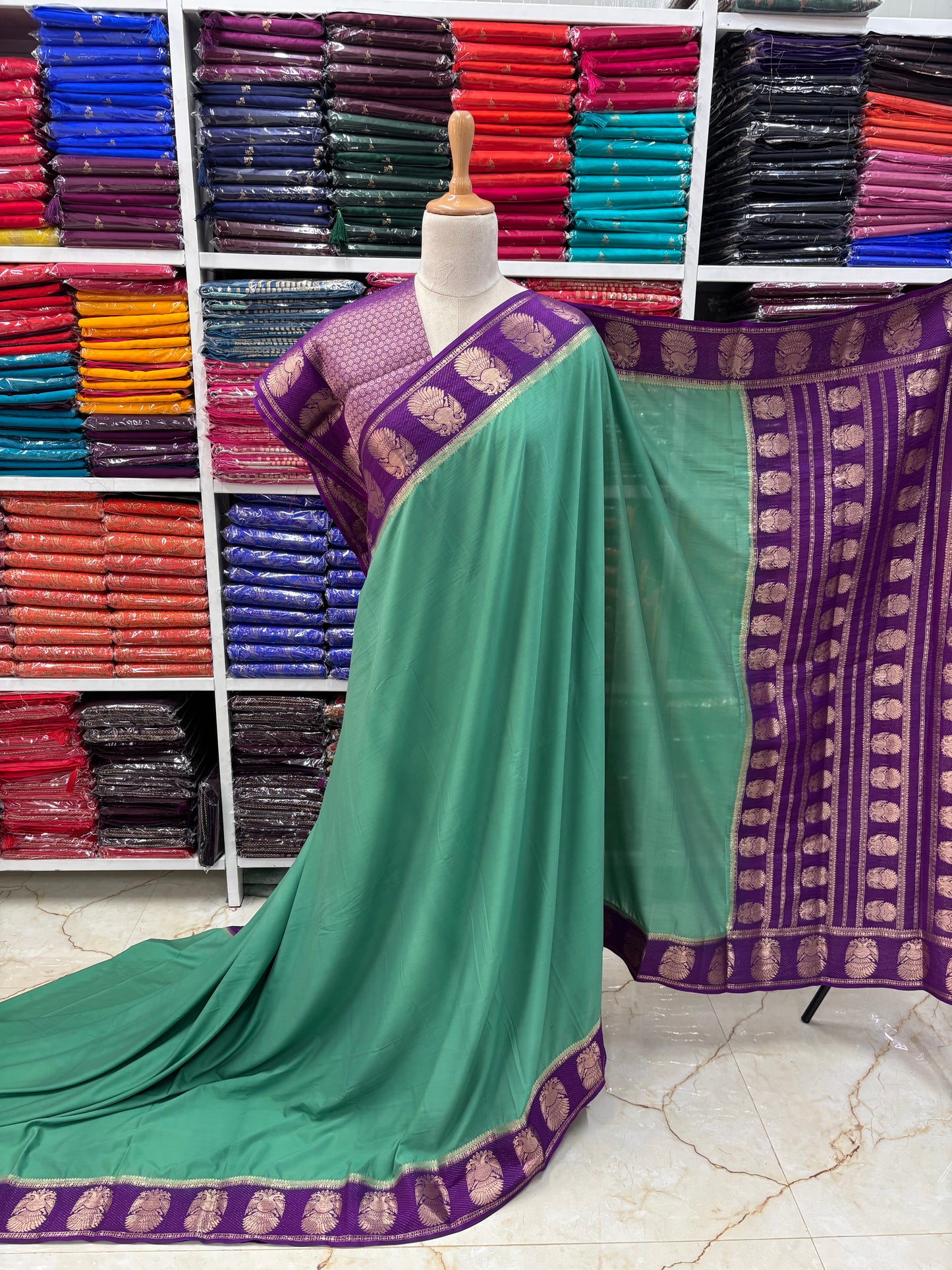 Semi Mysore Crepe (Gandabherunda Rich Pallu)