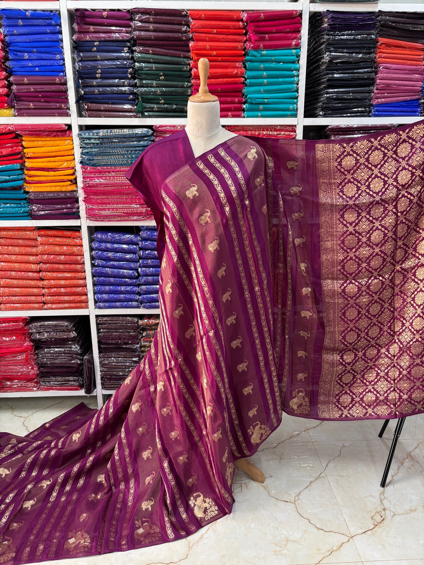 Premium Viscose Saree (Borderless Elephants)